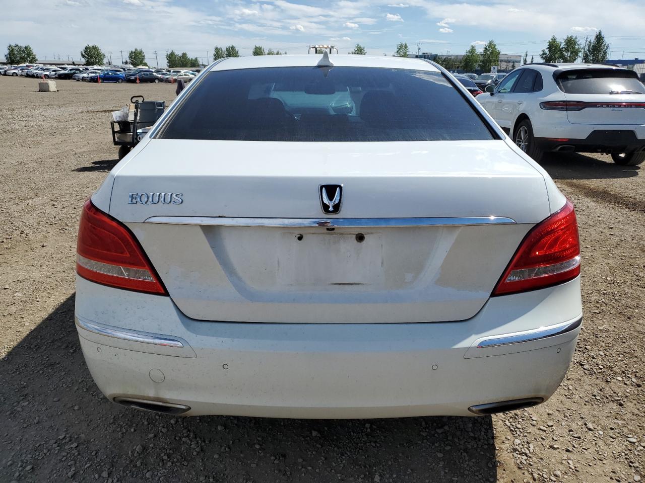 2011 Hyundai Equus Signature VIN: KMHGH4JFXBU039087 Lot: 68042604