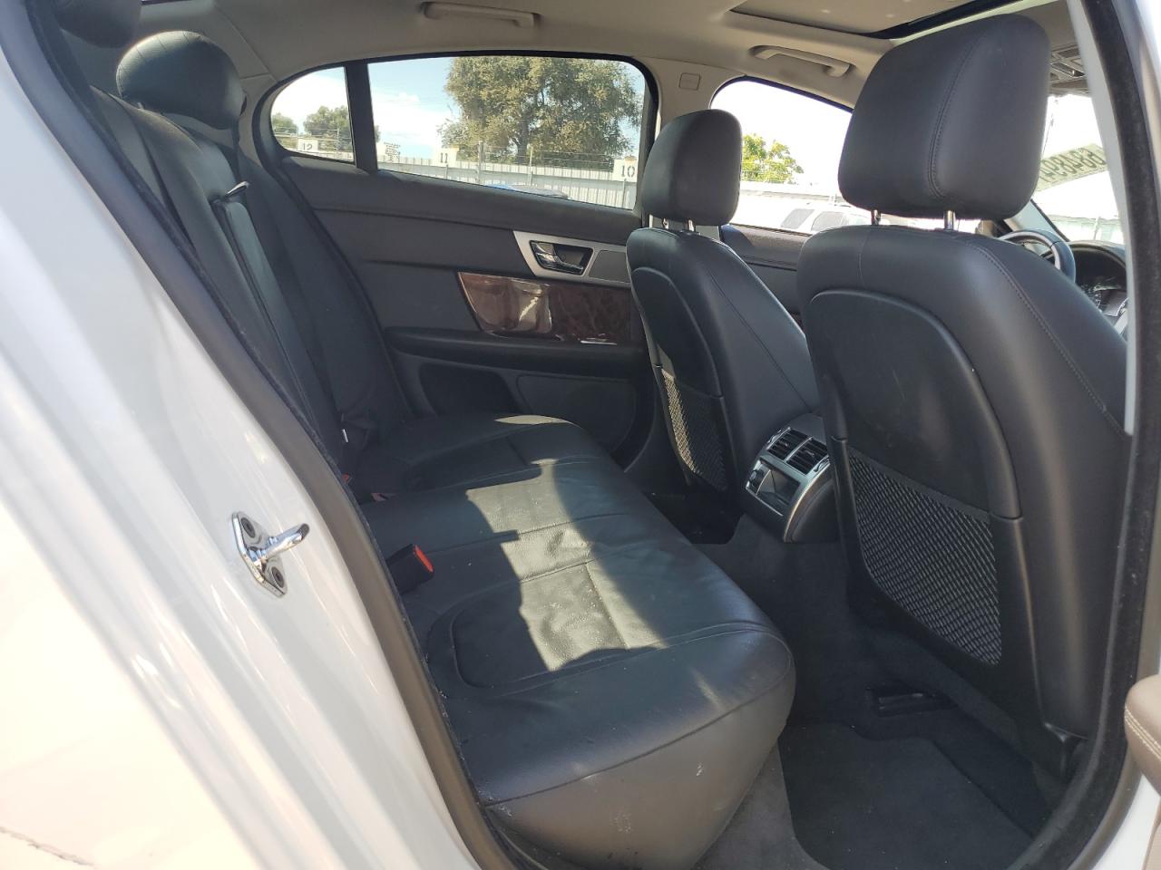 2015 Jaguar Xf 2.0T Premium VIN: SAJWA0FS5FPU58764 Lot: 68489474