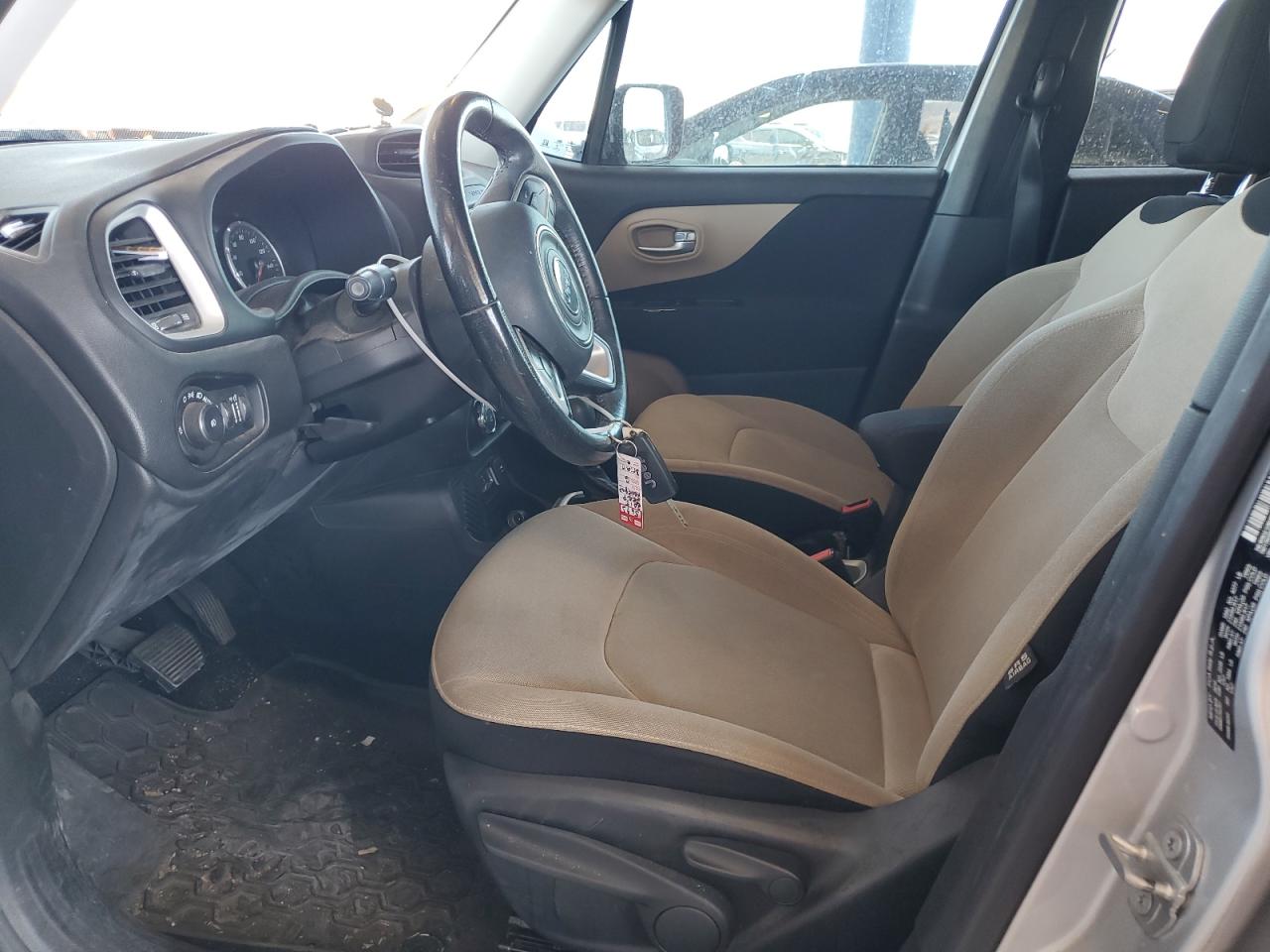 2015 Jeep Renegade Latitude VIN: ZACCJABTXFPC04525 Lot: 68942984