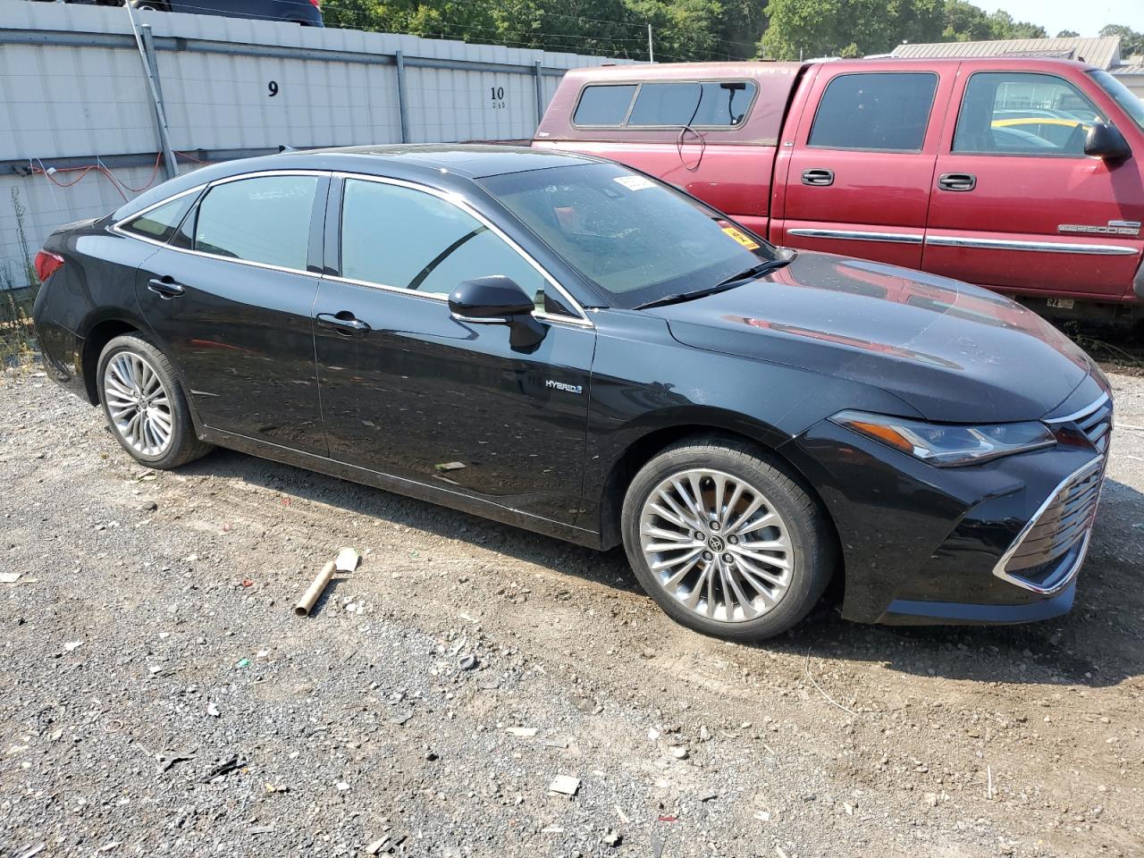 2021 Toyota Avalon - Image 4