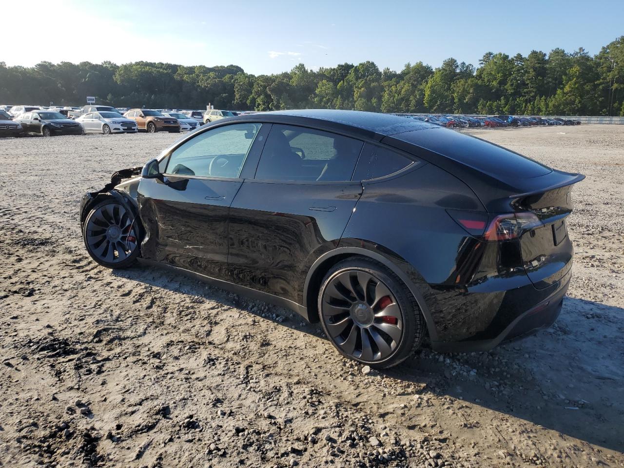 7SAYGDEF4PF940447 2023 TESLA MODEL Y - Image 2