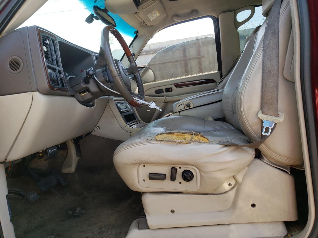 2002 Cadillac Escalade Luxury VIN: 1GYEK63NX2R106247 Lot: 66422824