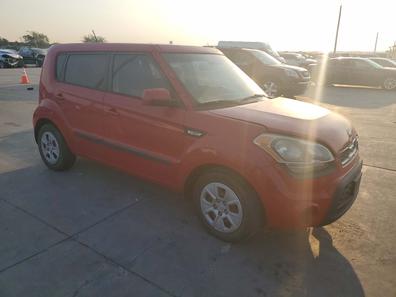 2013 Kia Soul vin: KNDJT2A59D7632588