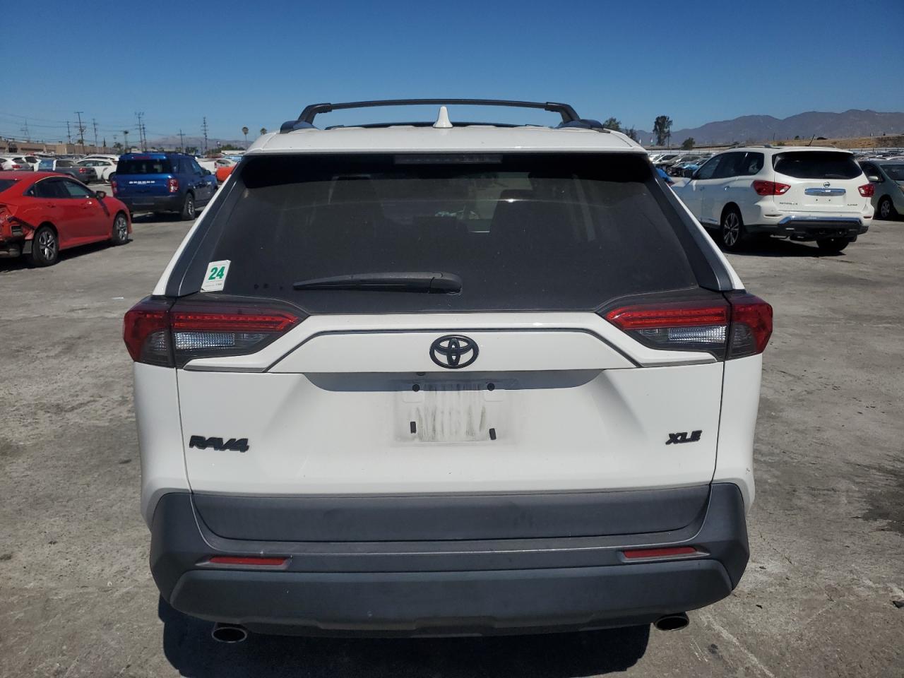 2020 Toyota Rav4 Xle VIN: 2T3W1RFVXLW064643 Lot: 68168304