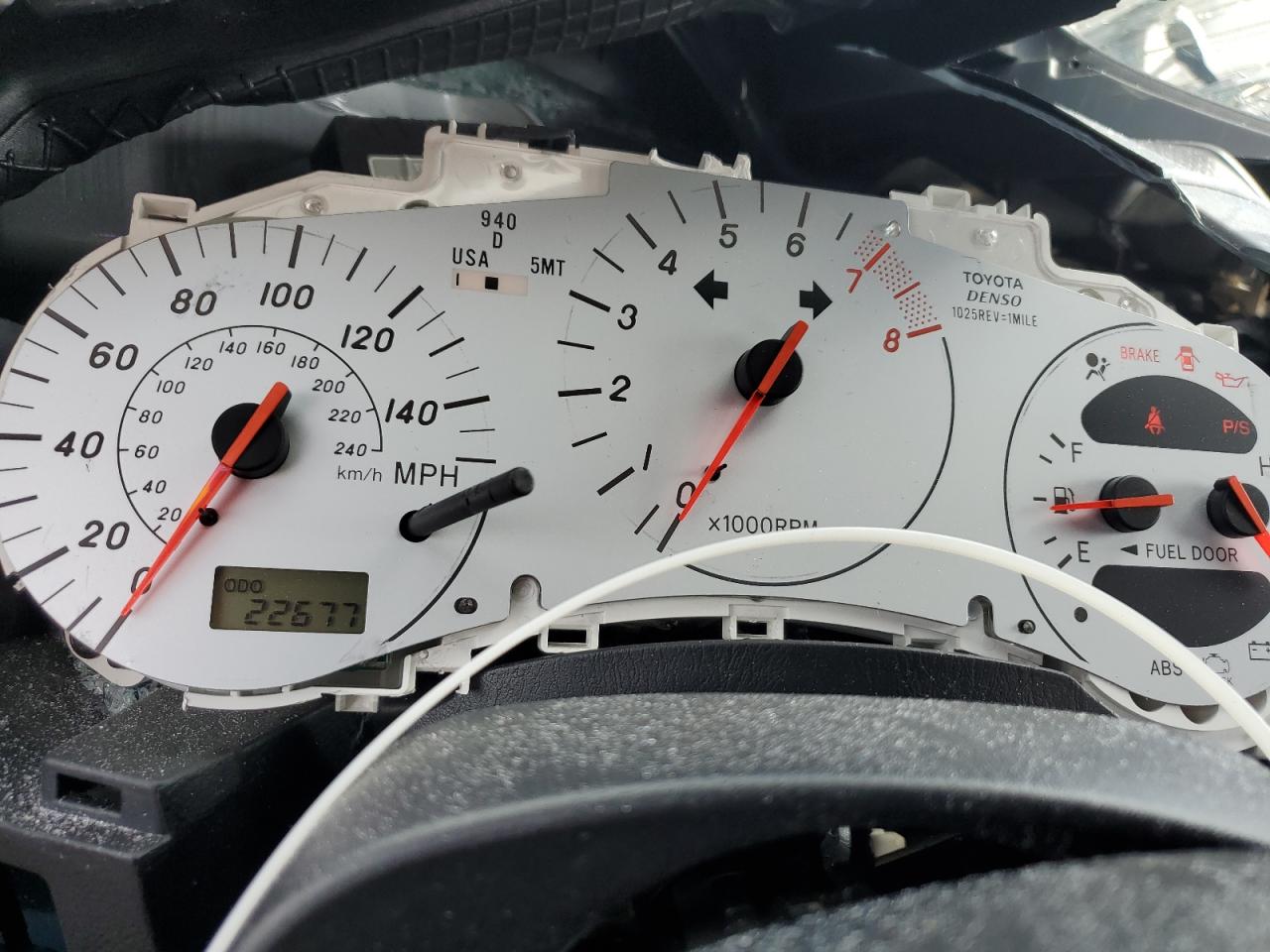 2000 Toyota Mr2 Spyder VIN: JTDFR3205Y0023218 Lot: 66339084