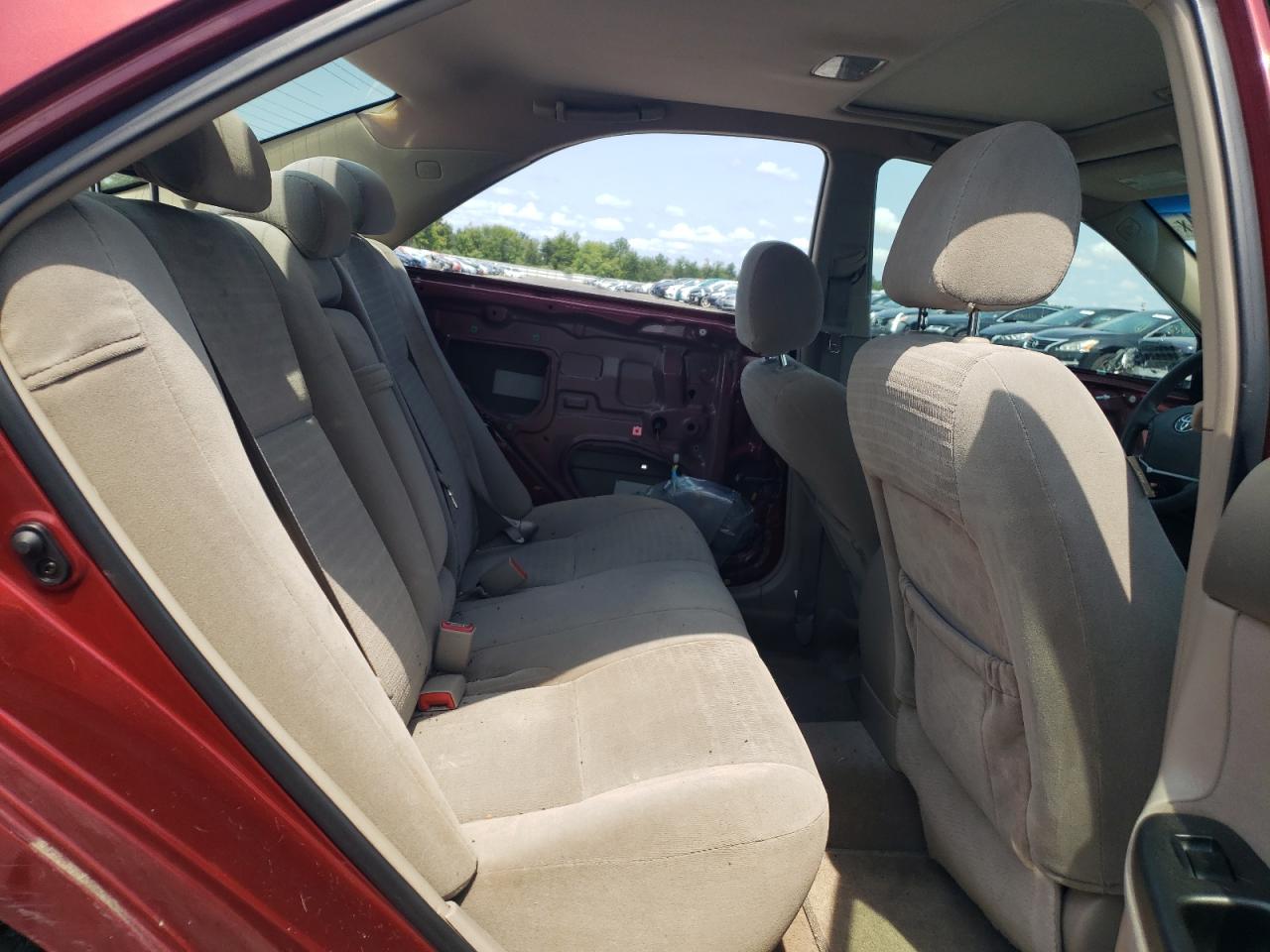 2005 Toyota Camry Le VIN: 4T1BF30K75U107102 Lot: 65982914