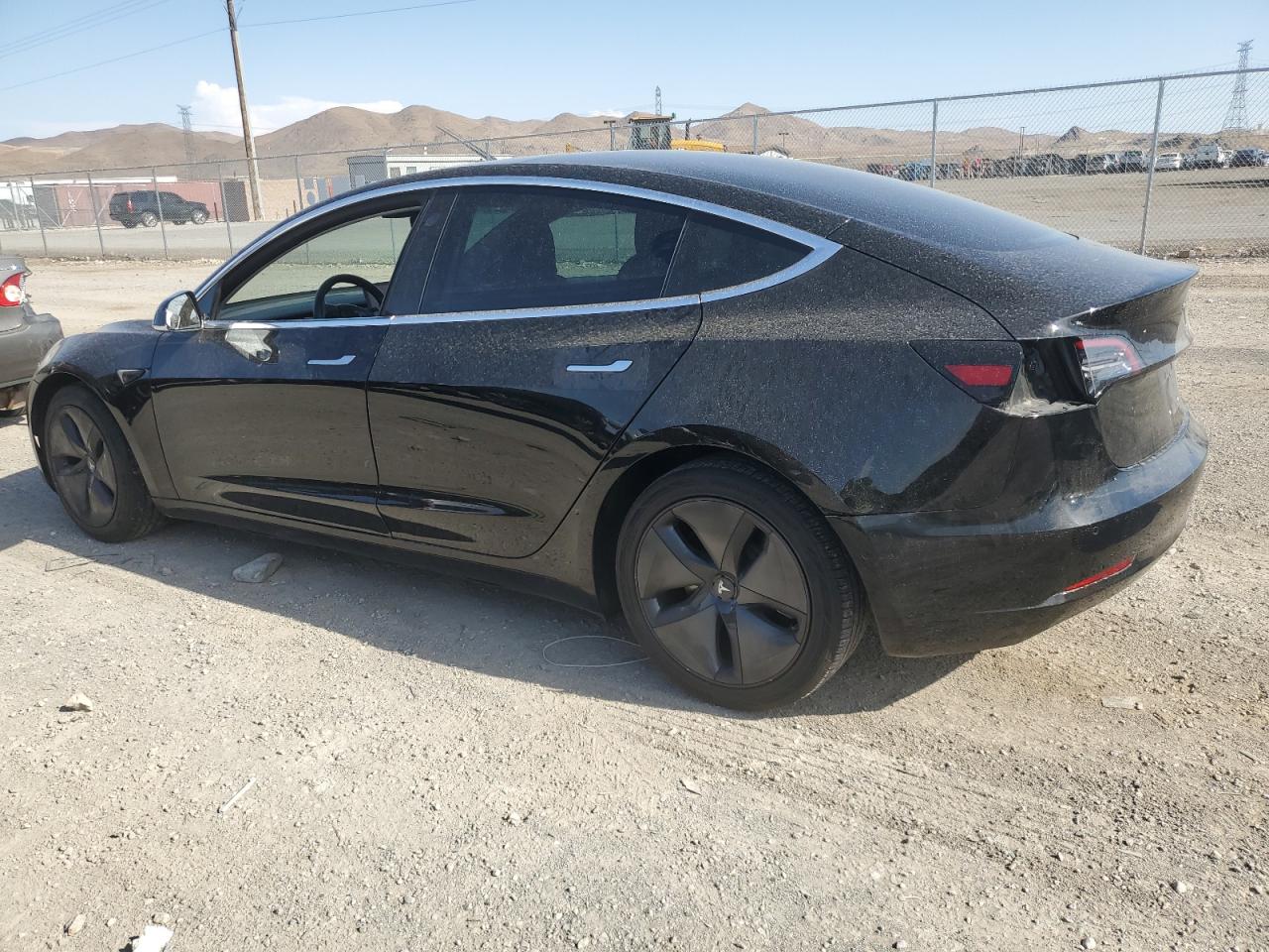 5YJ3E1EB4JF068352 2018 TESLA MODEL 3 - Image 2