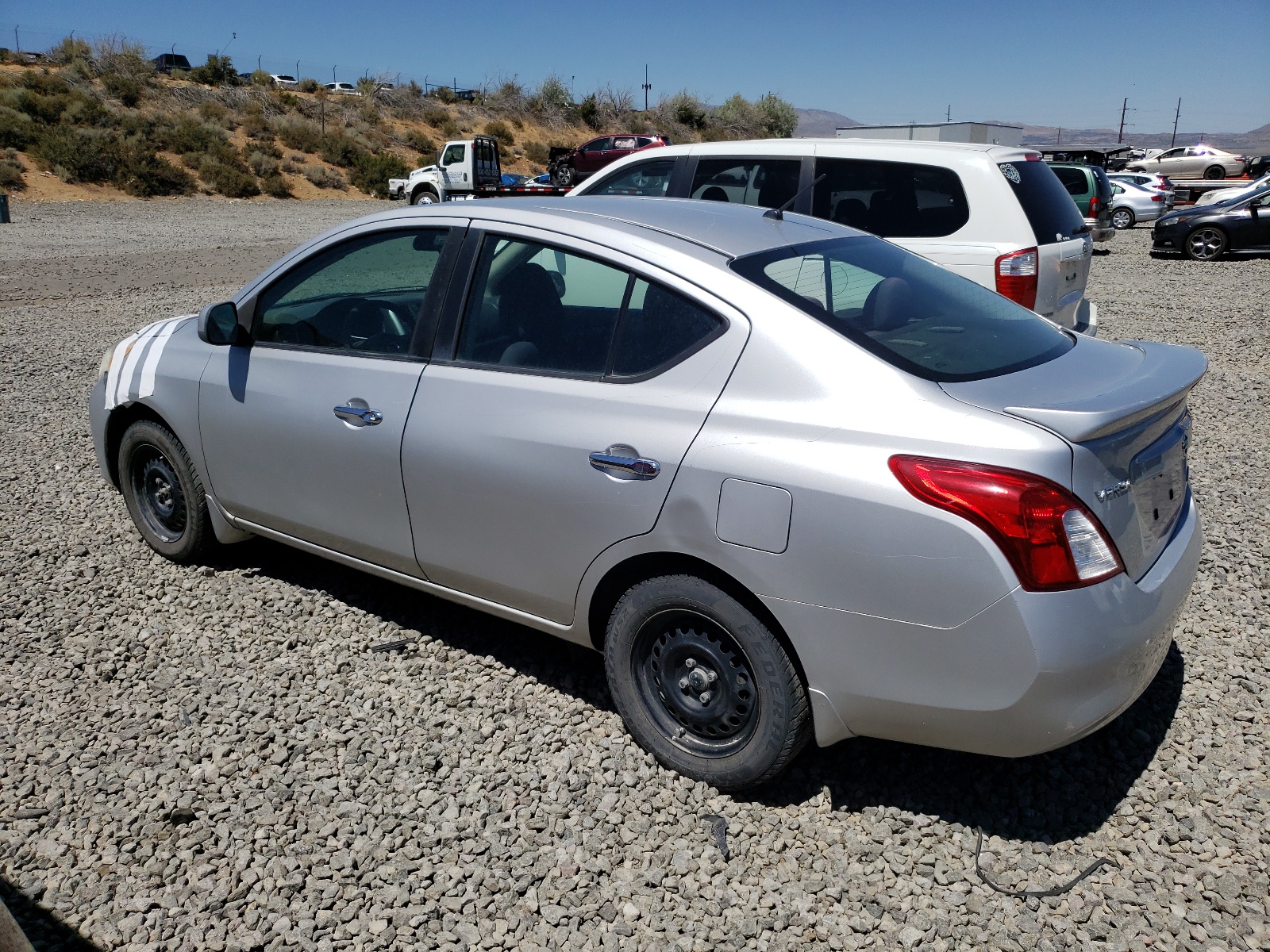 2013 Nissan Versa S vin: 3N1CN7AP3DL866130