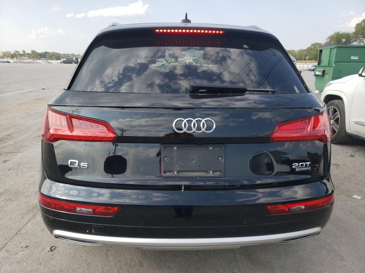 WA1BNAFY8J2115037 2018 Audi Q5 Premium Plus