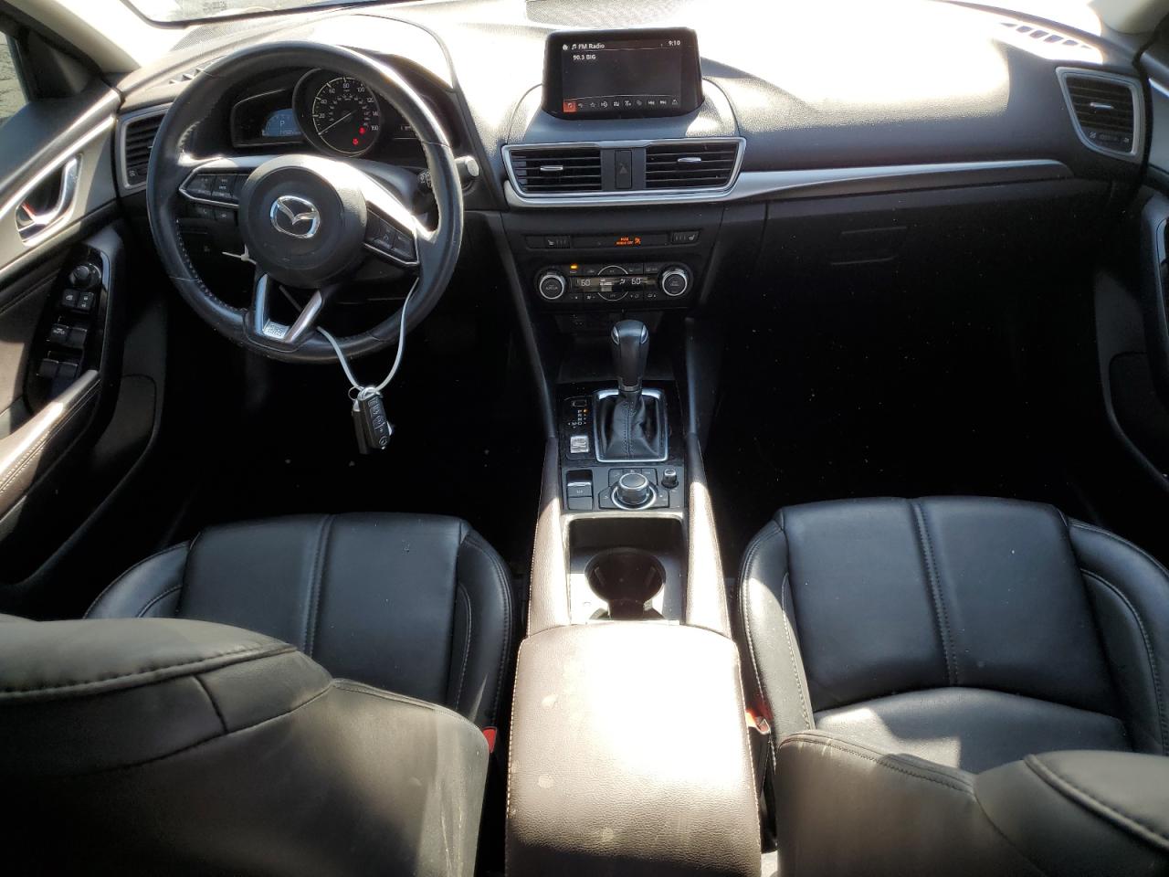 2018 Mazda 3 Touring VIN: 3MZBN1V34JM177164 Lot: 65561884