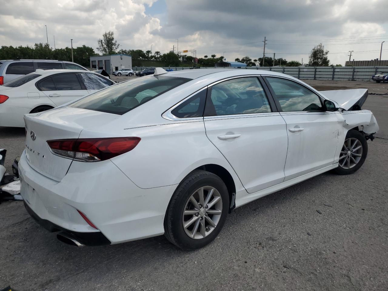 5NPE24AF1JH631516 2018 Hyundai Sonata Se