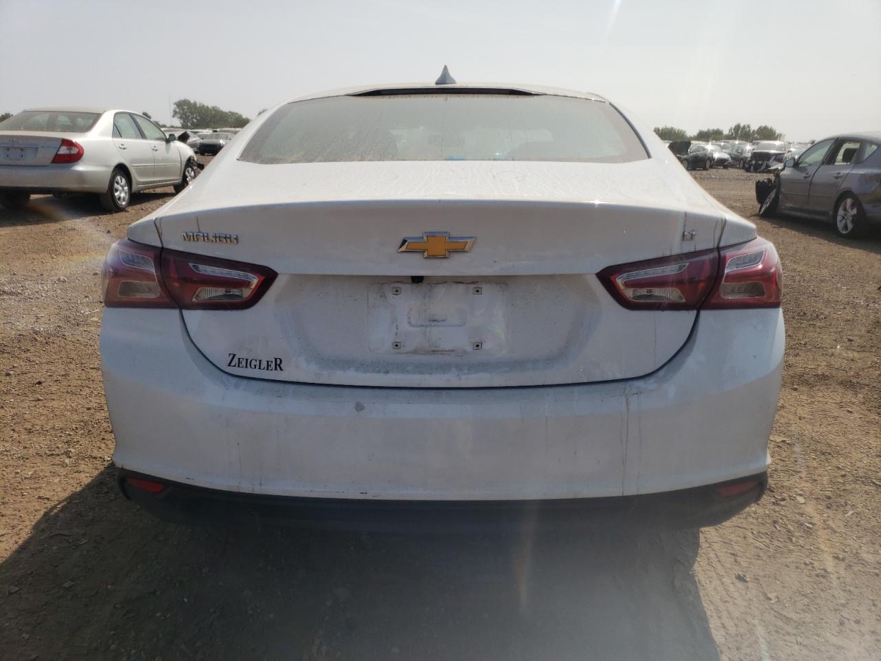 1G1ZD5ST2MF026661 2021 Chevrolet Malibu Lt