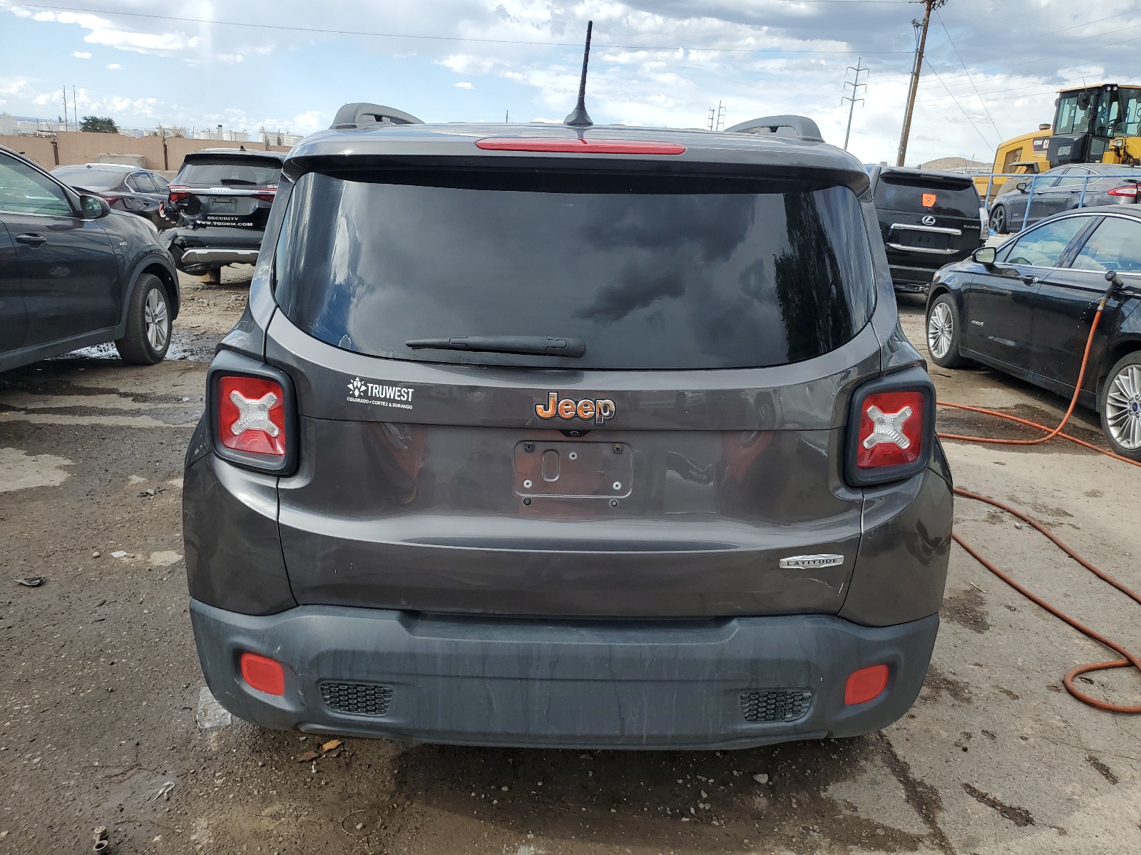 ZACCJABT9GPE33389 2016 Jeep Renegade Latitude