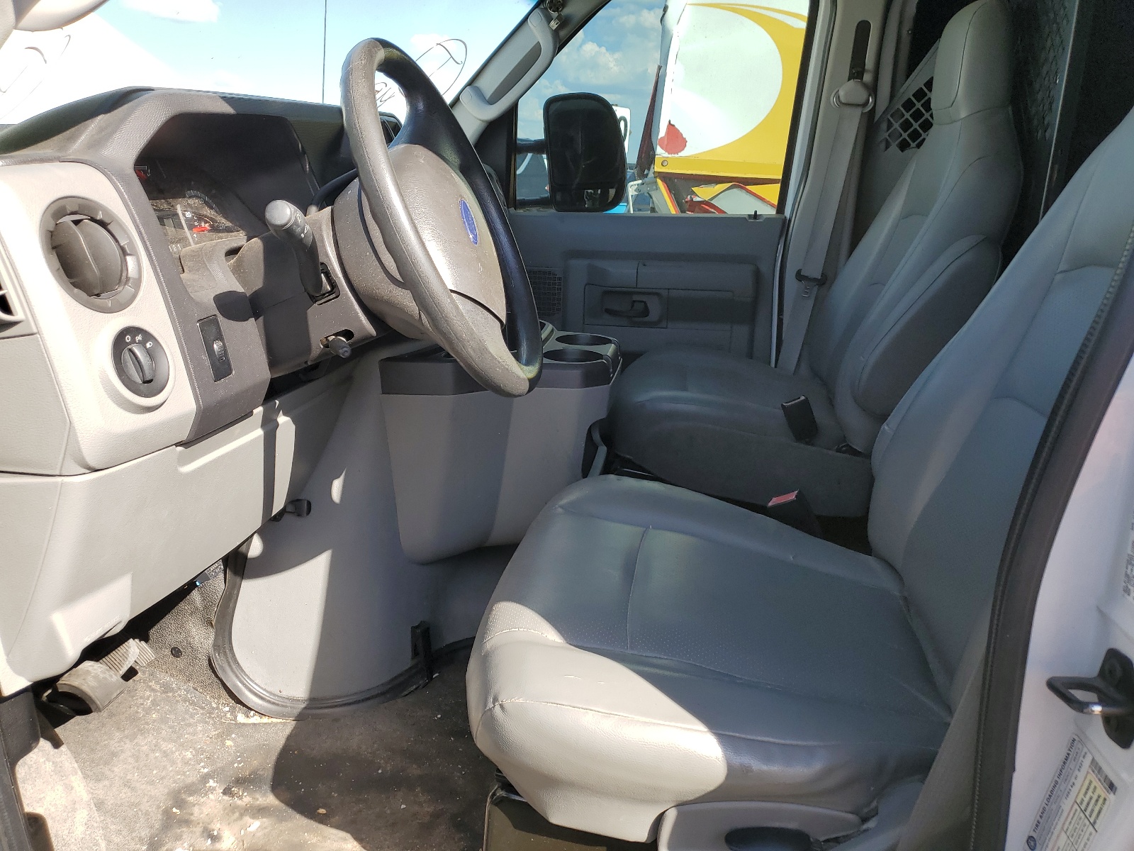 1FTNE1EL0BDA34287 2011 Ford Econoline E150 Van