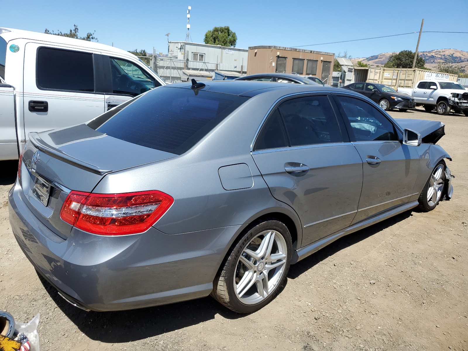 WDDHF7CB0BA278942 2011 Mercedes-Benz E 550