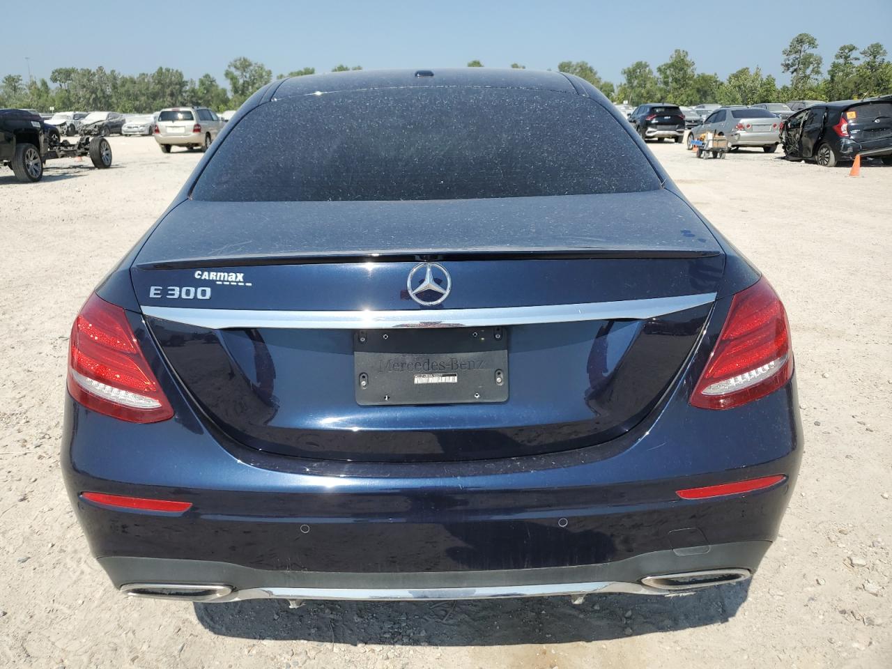 2017 Mercedes-Benz E 300 VIN: WDDZF4JB3HA103227 Lot: 68209644