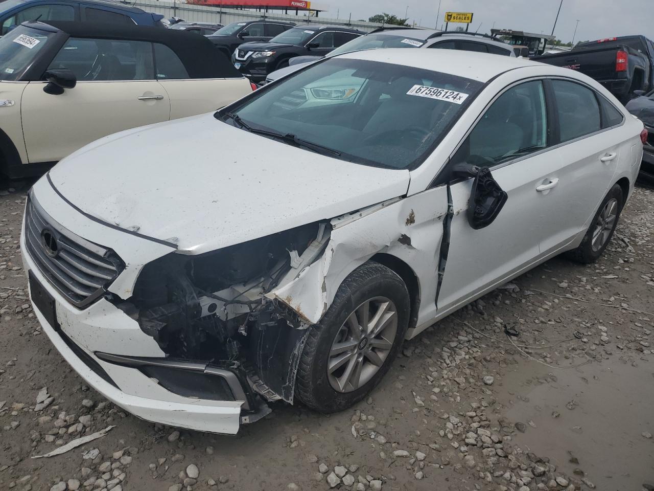 5NPE24AF4HH545949 2017 HYUNDAI SONATA - Image 1