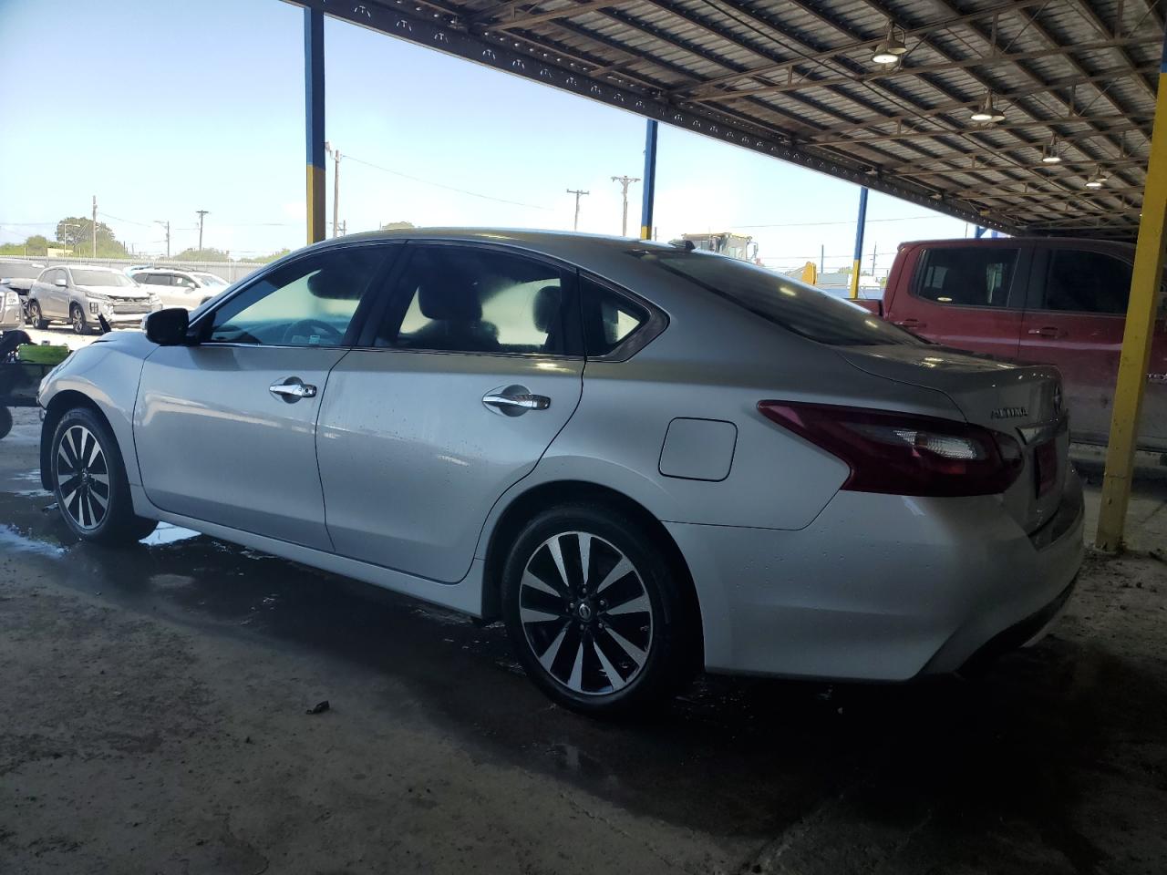 1N4AL3AP6JC103079 2018 NISSAN ALTIMA - Image 2