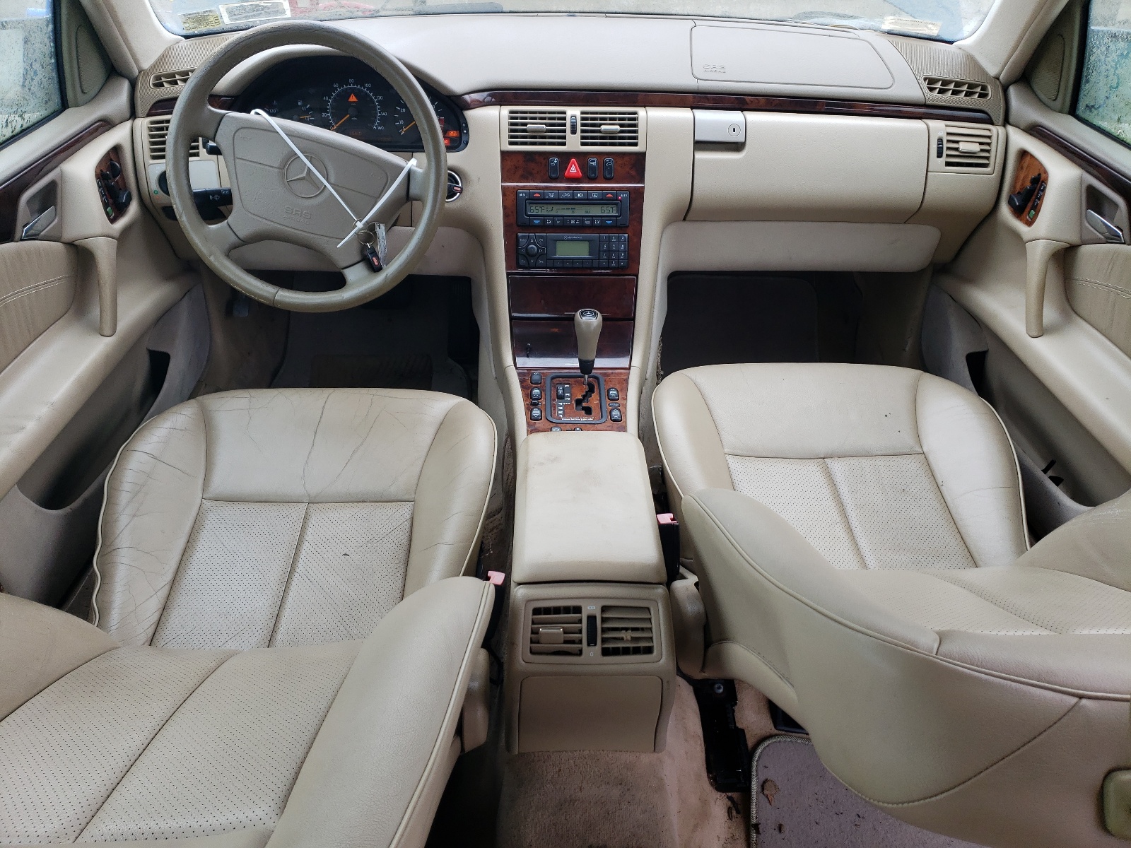 WDBJF65H4XA794279 1999 Mercedes-Benz E 320