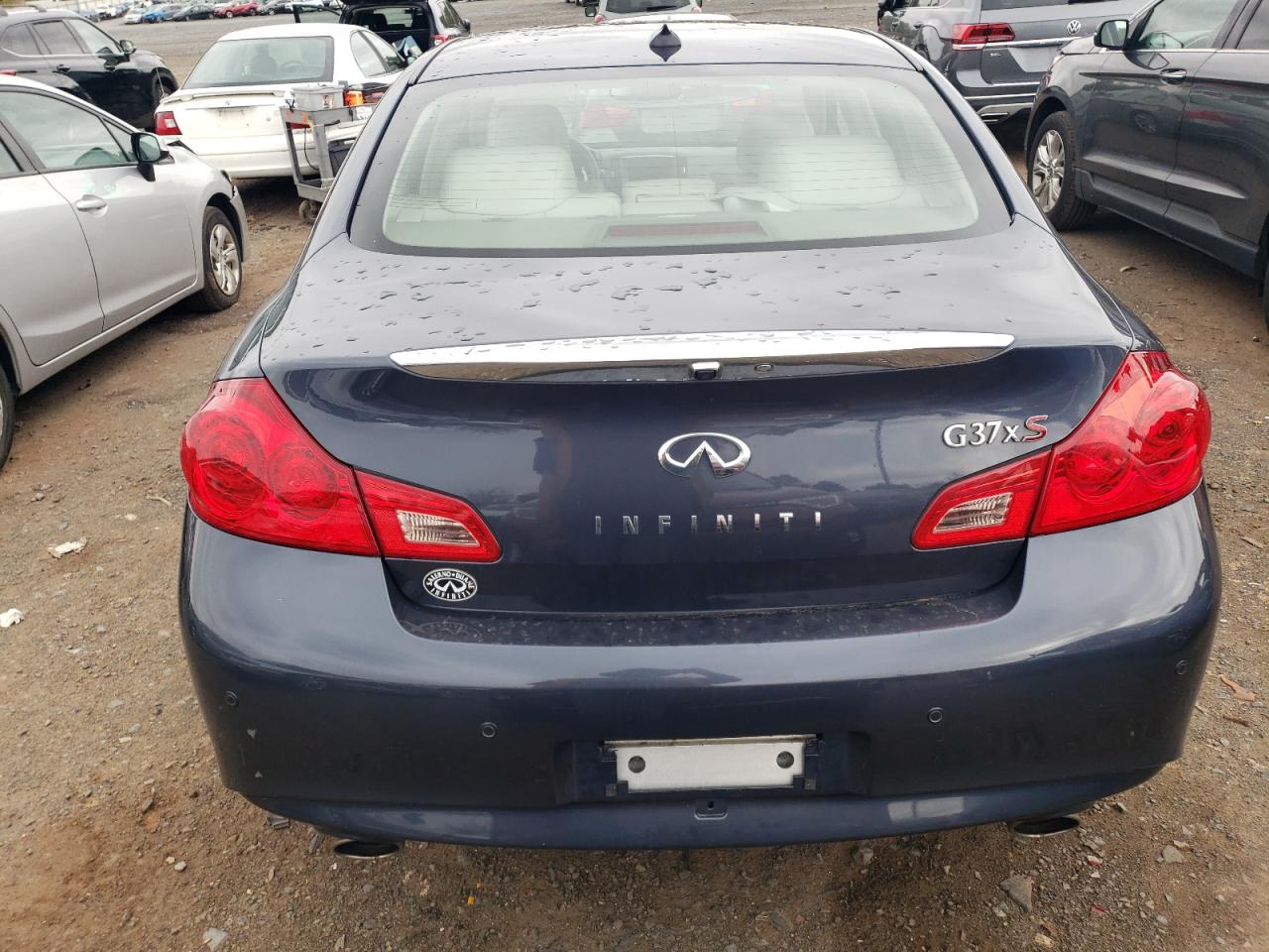 2011 Infiniti G - Image 6