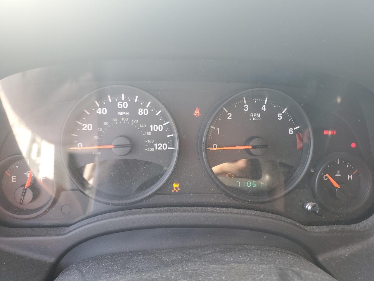 2011 Jeep Compass Sport VIN: 1J4NT1FA3BD240927 Lot: 69377574