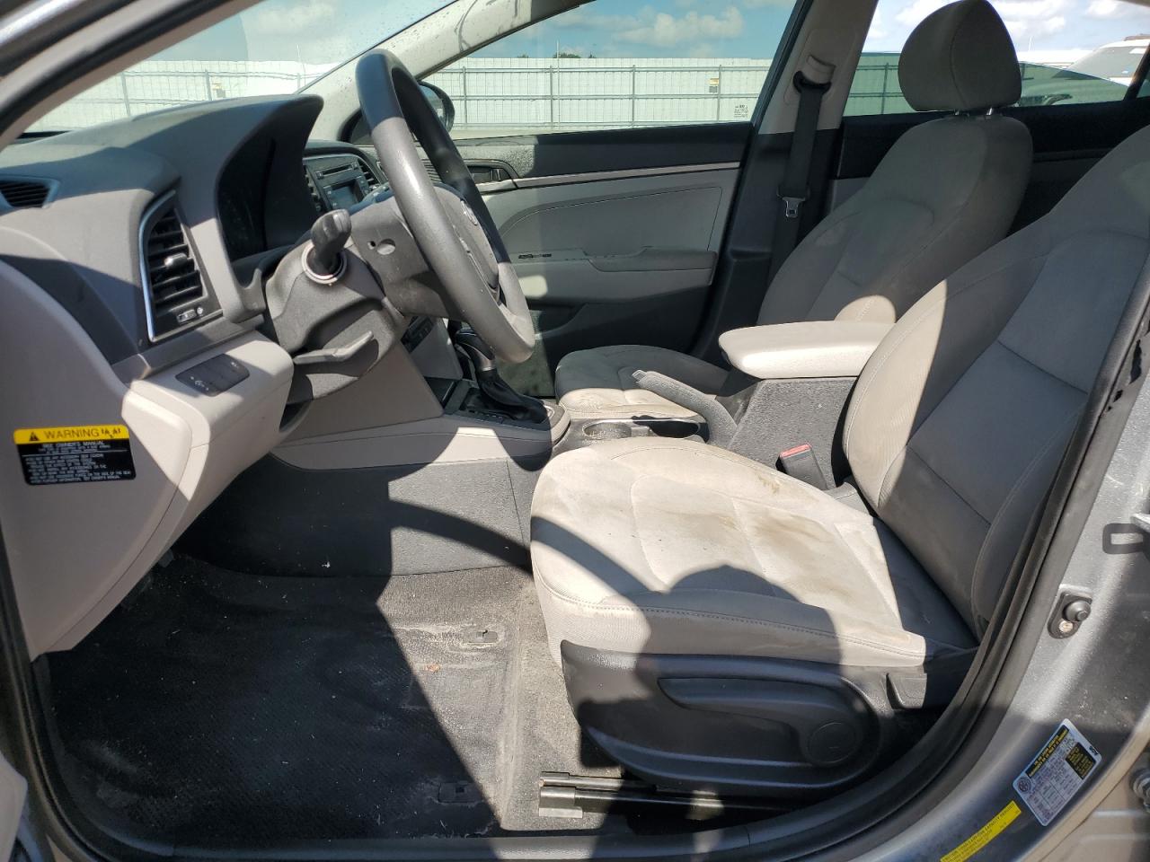 2018 Hyundai Elantra - Image 7