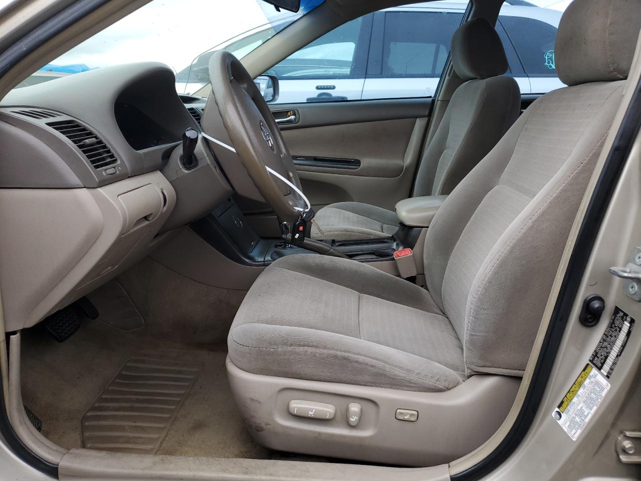 2005 Toyota Camry Le VIN: 4T1BE32K25U068838 Lot: 64025484