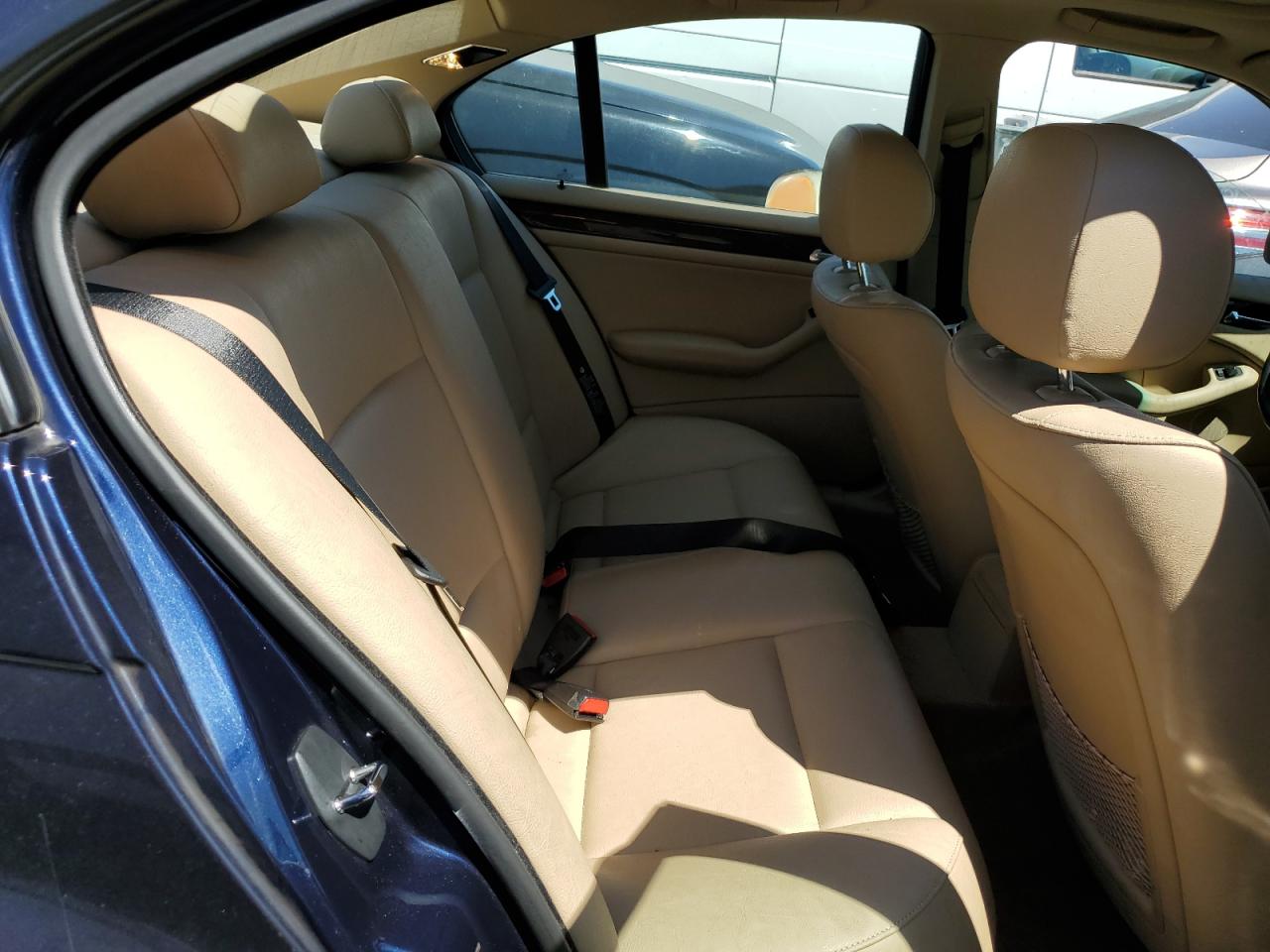 2002 BMW 325 I VIN: WBAEV33492KL75770 Lot: 65090394