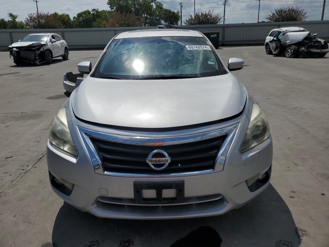2014 Nissan Altima - Image 5