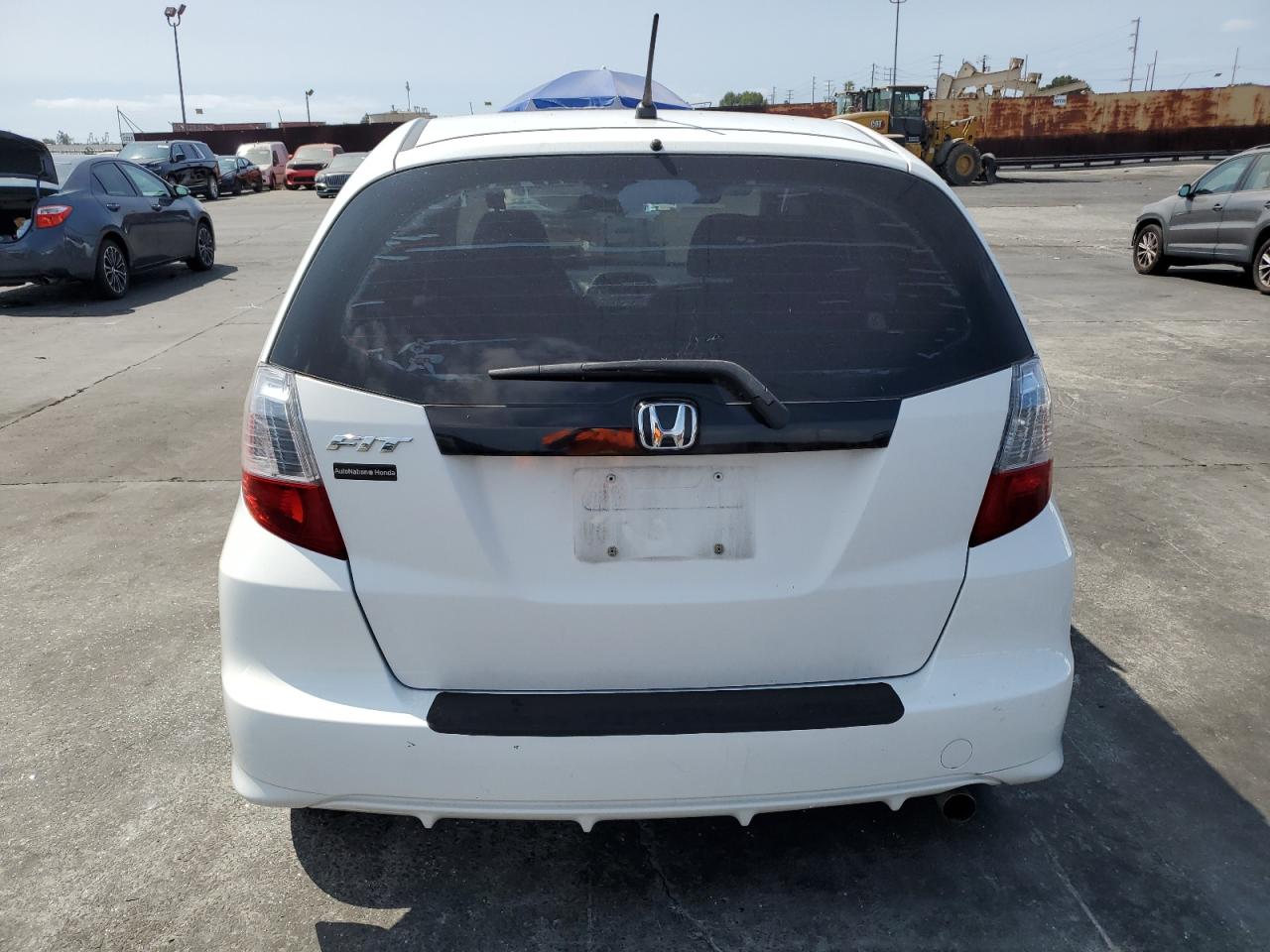 VIN JHMGE8H38DC053156 2013 HONDA FIT no.6