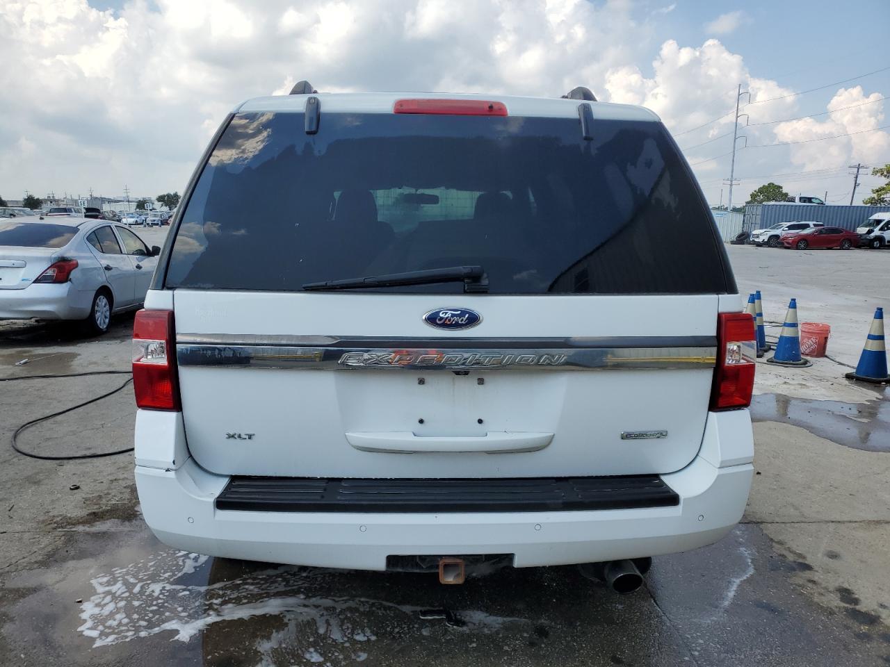 2015 Ford Expedition - Image 6