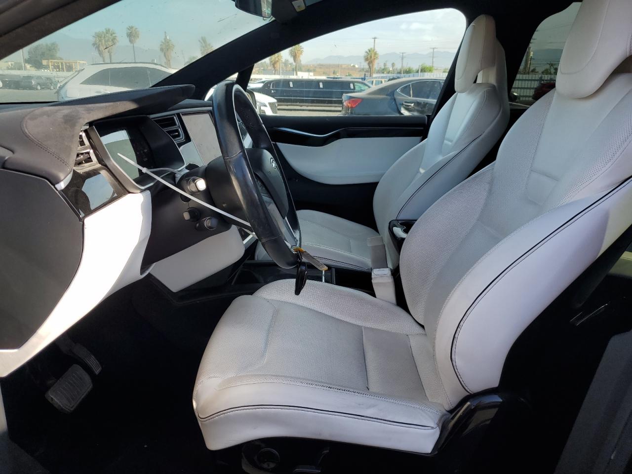 5YJXCBE26GF015478 2016 Tesla Model X