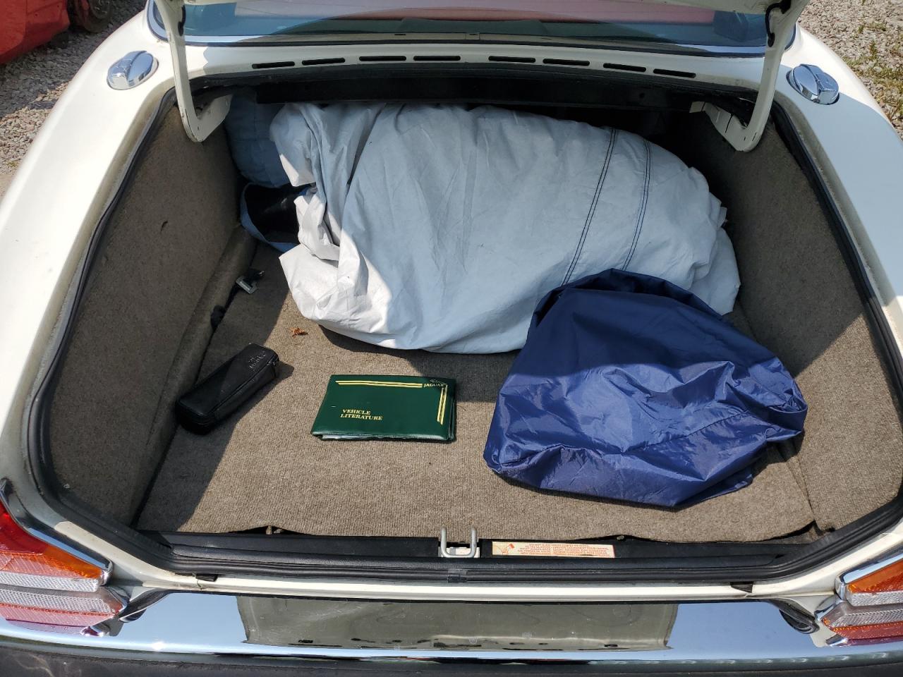 1985 Jaguar Xj6 VIN: SAJAV1344FC421240 Lot: 67992294