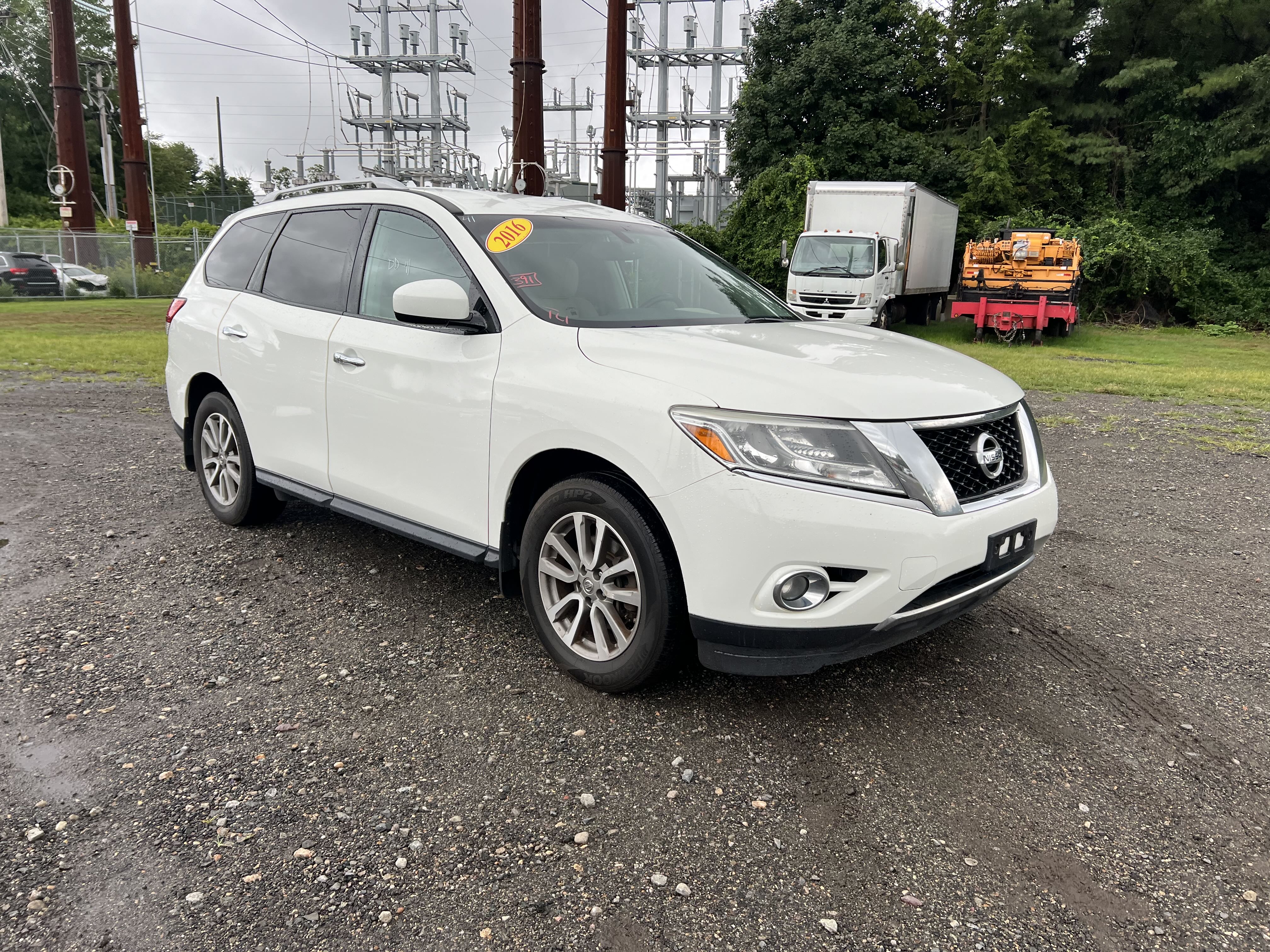 2016 Nissan Pathfinder S vin: 5N1AR2MM8GC620490