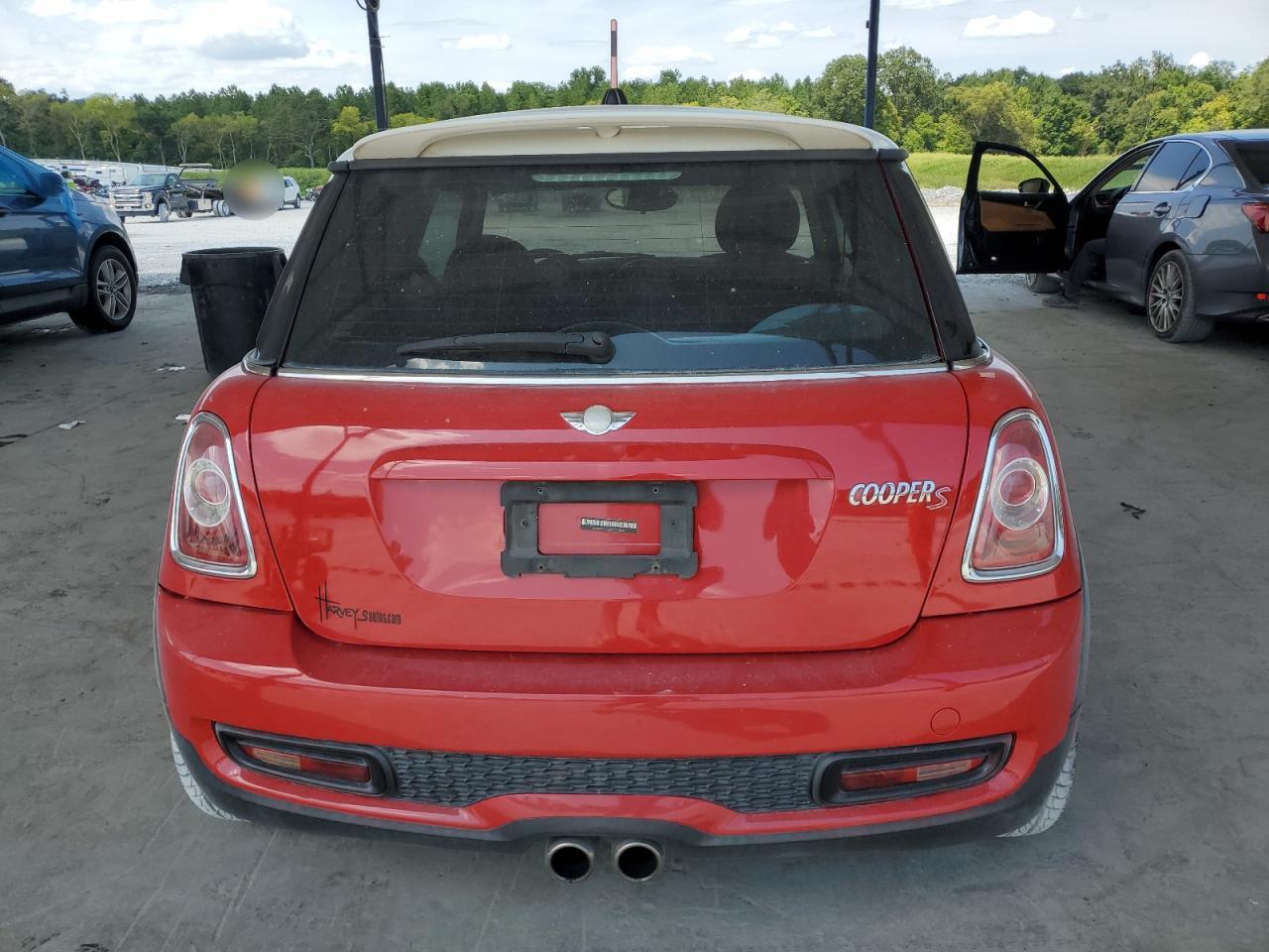 WMWSV3C50BTY10844 2011 Mini Cooper S