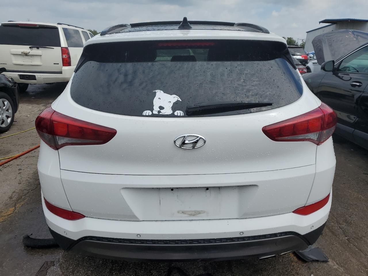 2018 Hyundai Tucson Value VIN: KM8J33A28JU806347 Lot: 68870424