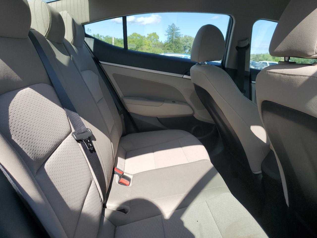 2020 Hyundai Elantra - Image 10