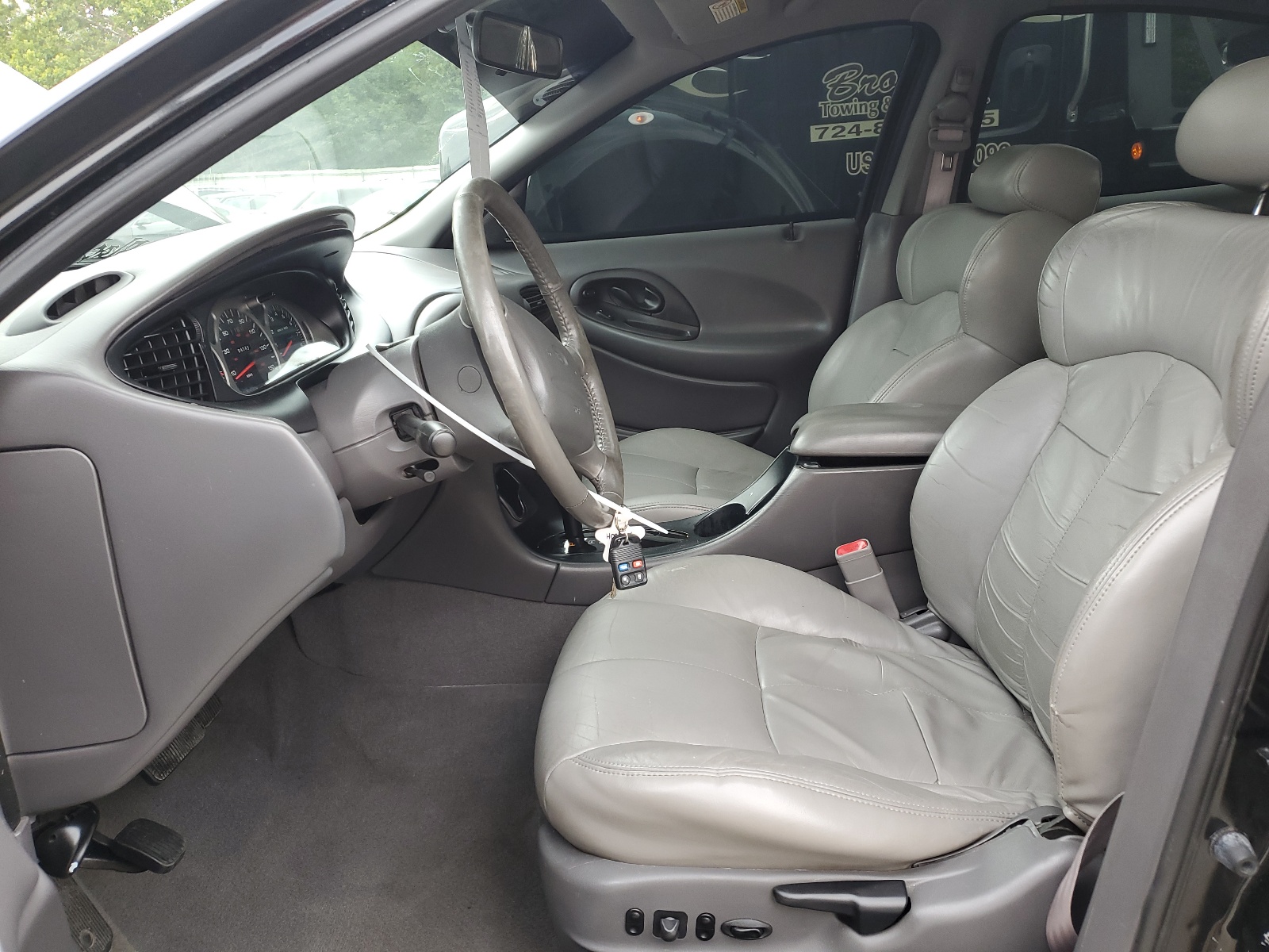 1FAFP54N1XA172704 1999 Ford Taurus Sho