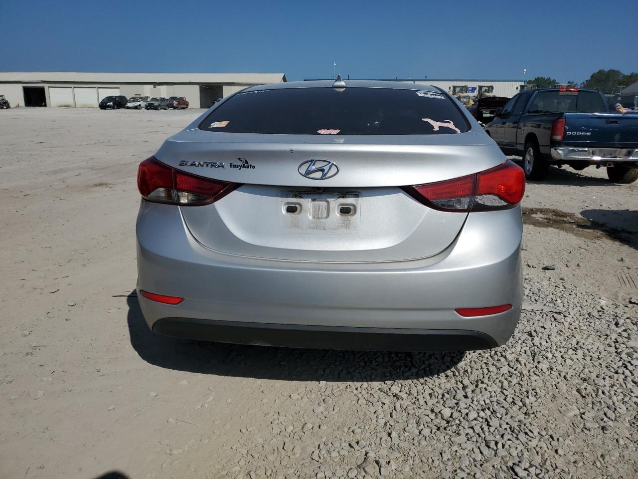 5NPDH4AEXGH751678 2016 Hyundai Elantra Se