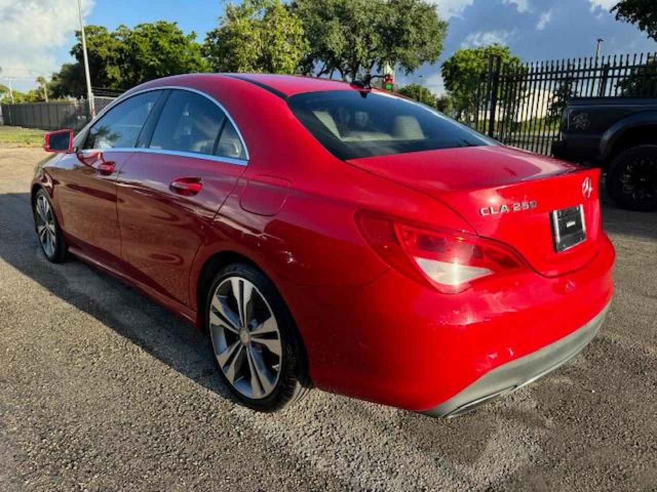 WDDSJ4EB4JN517349 2018 MERCEDES-BENZ CLA CLASS - Image 2