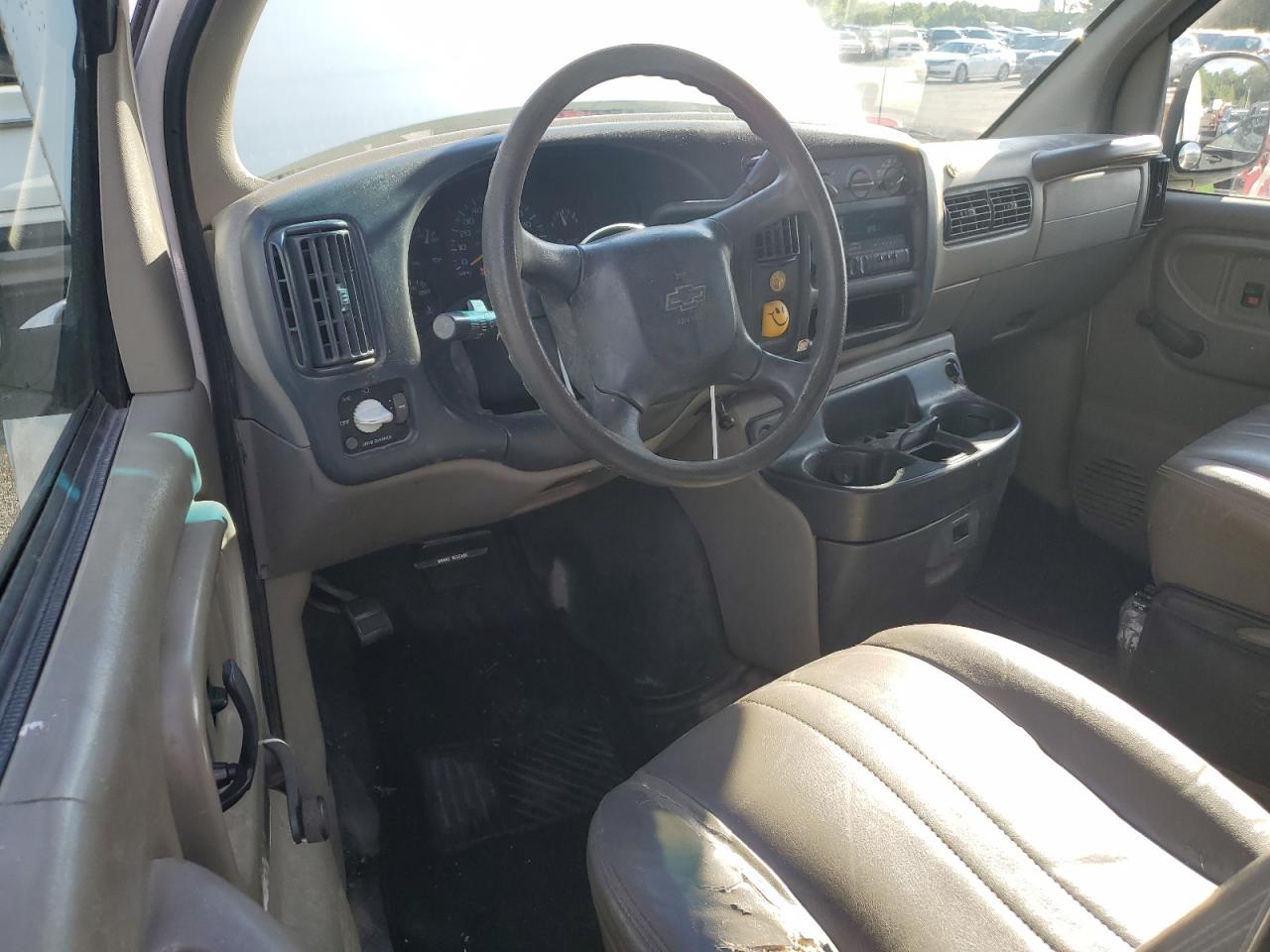 1999 Chevrolet Express G1500 VIN: 1GCEG15W8X1079619 Lot: 67571074