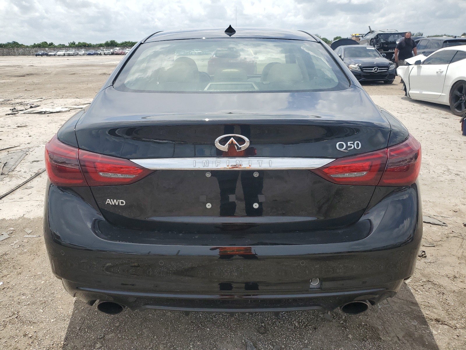 JN1EV7AR8JM436007 2018 Infiniti Q50 Luxe