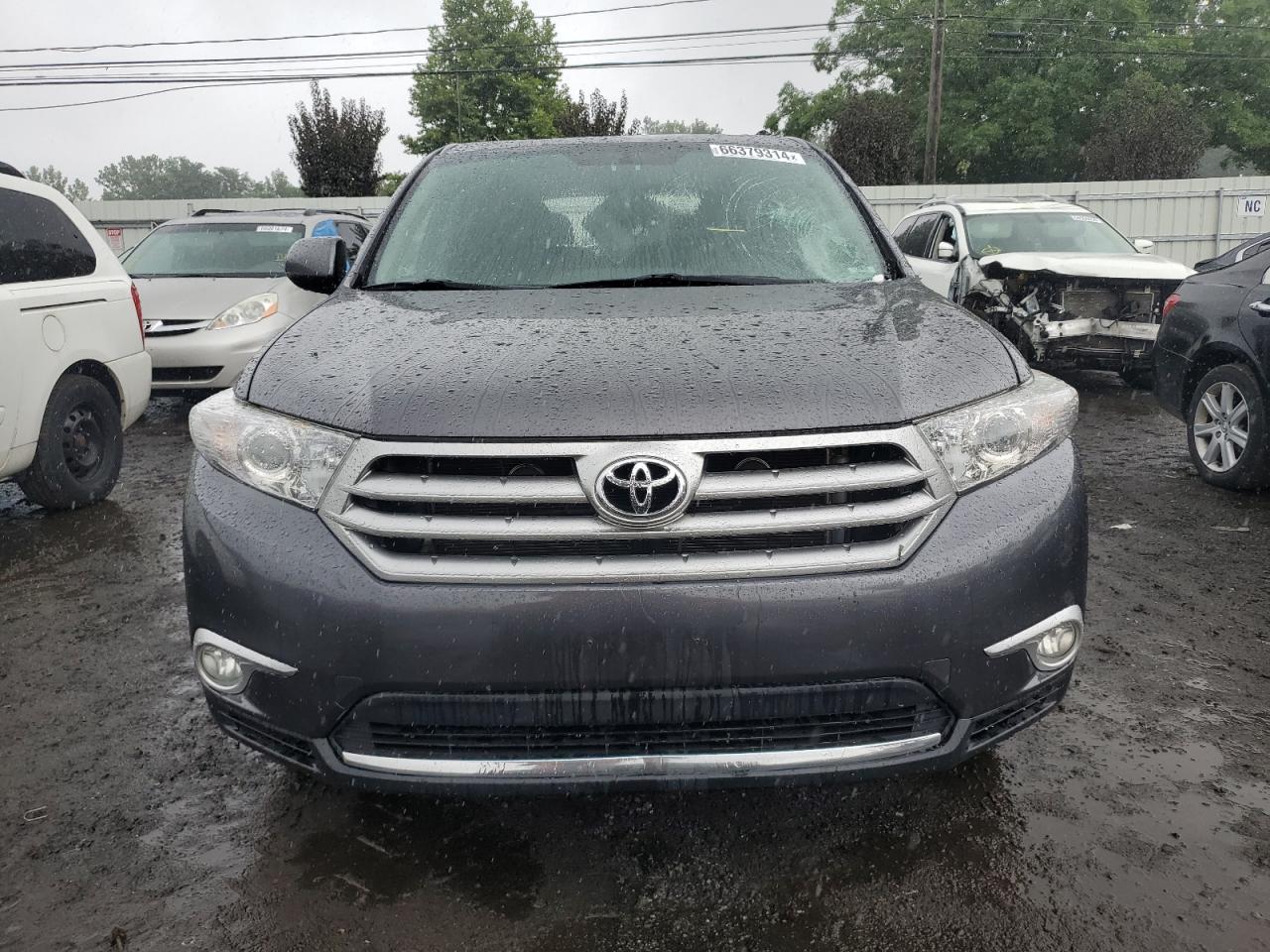 5TDBK3EH9DS224647 2013 Toyota Highlander Base