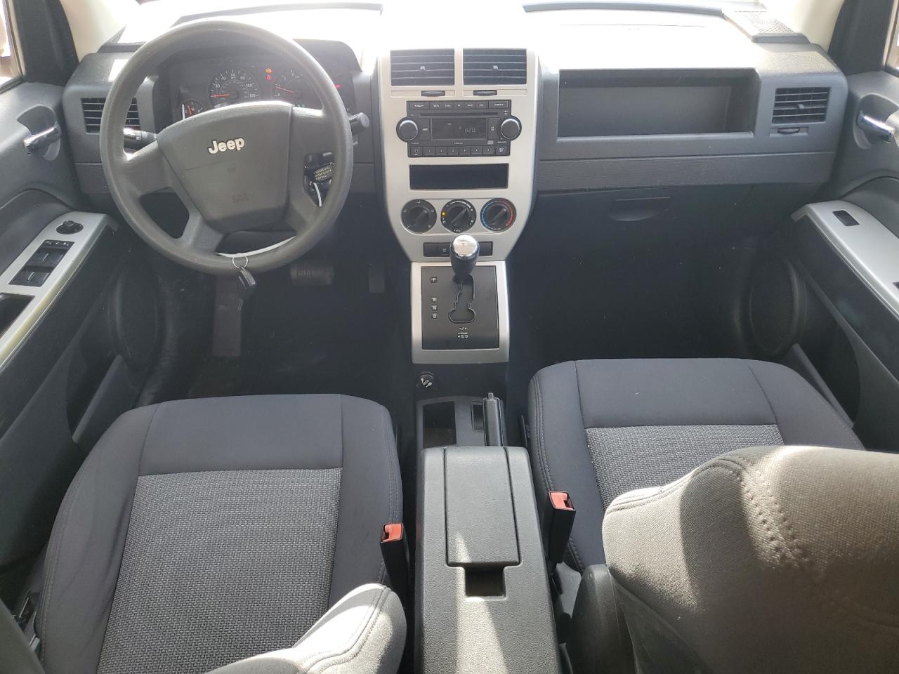 2008 Jeep Compass Sport VIN: 1J8FT47W78D777016 Lot: 68104404