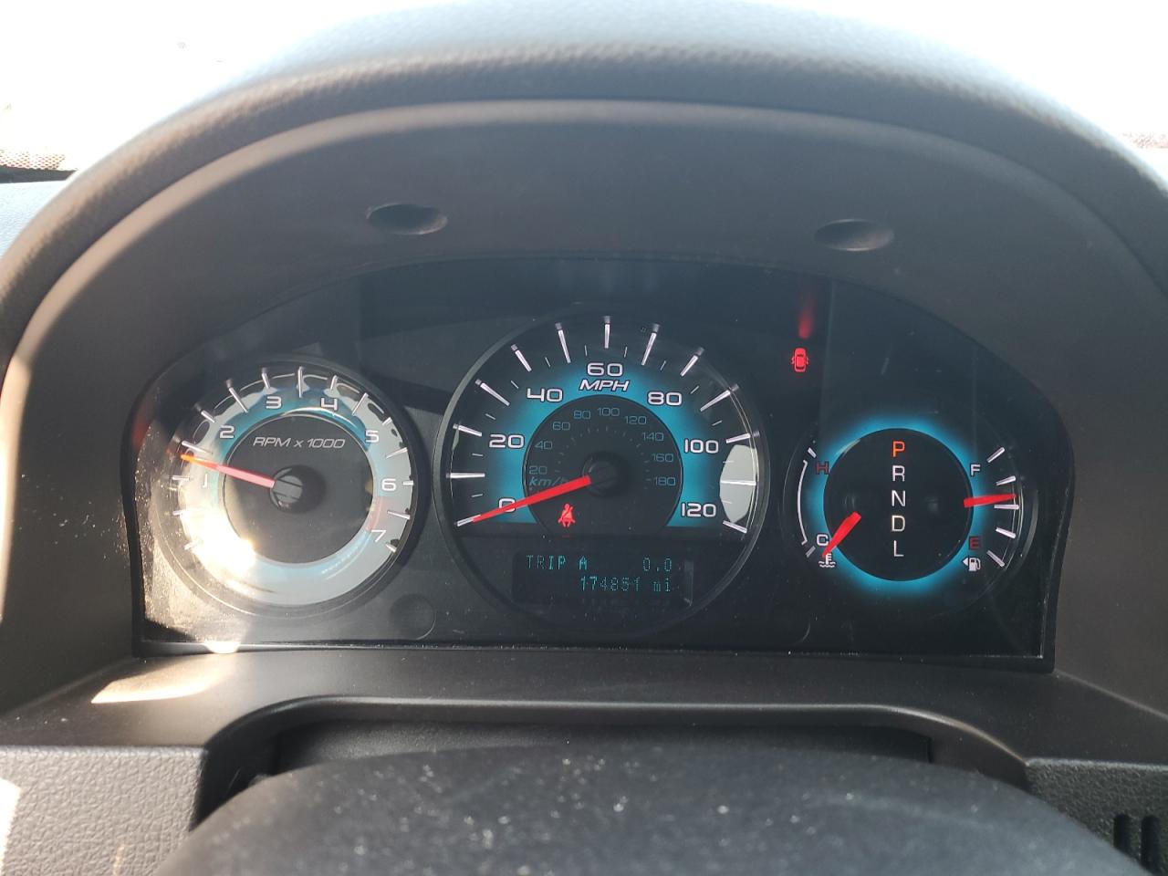 2011 Ford Fusion Se VIN: 3FAHP0HA5BR260267 Lot: 67268154