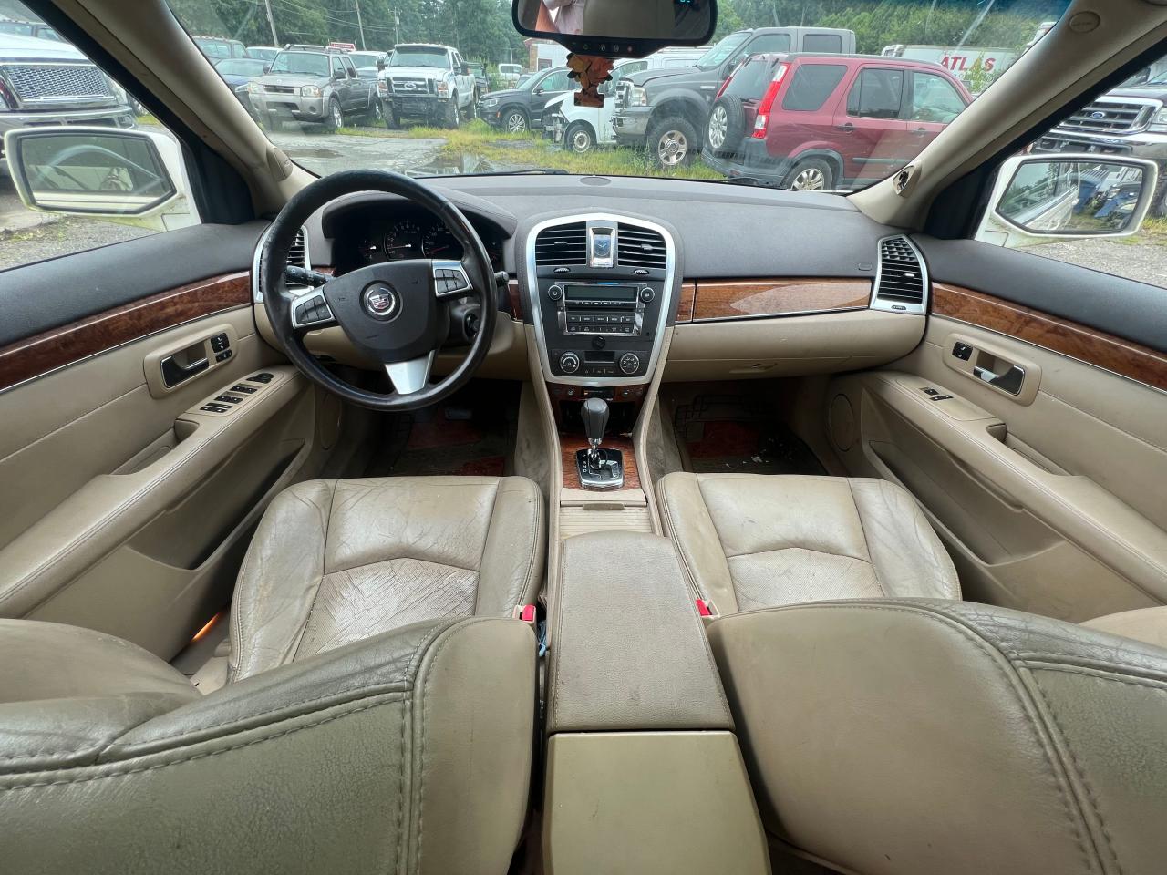 2008 Cadillac Srx VIN: 1GYEE637X80100387 Lot: 67319024