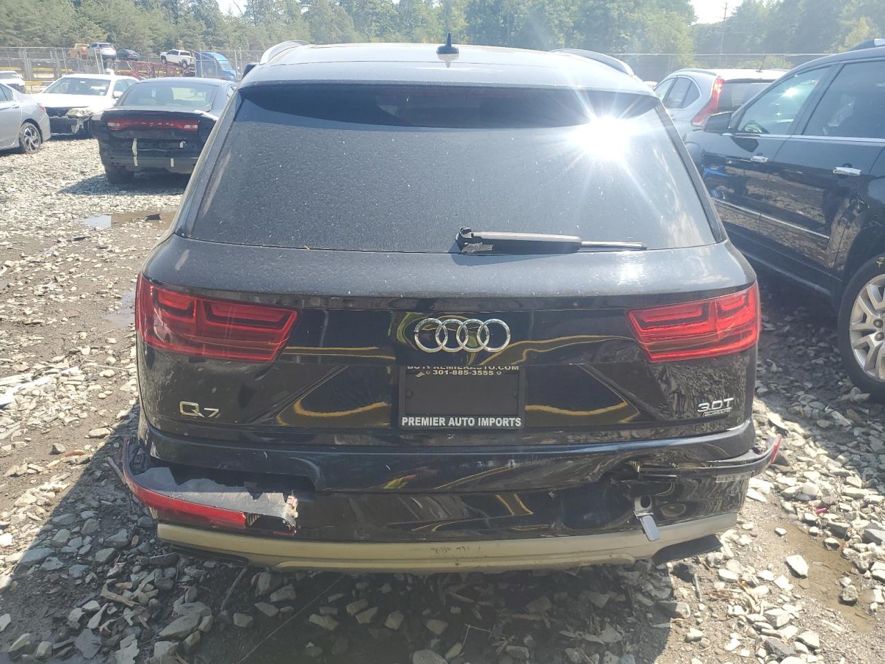 WA1LAAF7XHD038113 2017 Audi Q7 Premium Plus