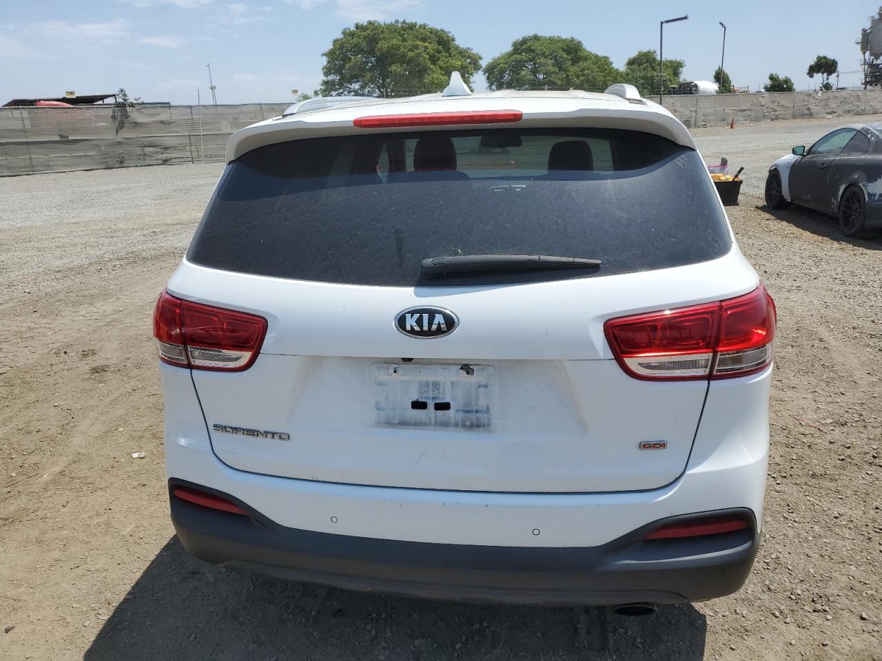 5XYPG4A3XHG238471 2017 Kia Sorento Lx