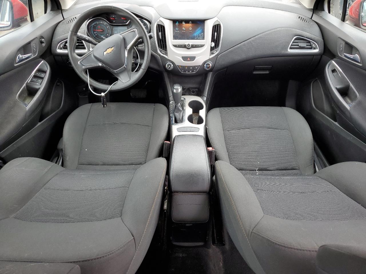 2017 Chevrolet Cruze - Image 8