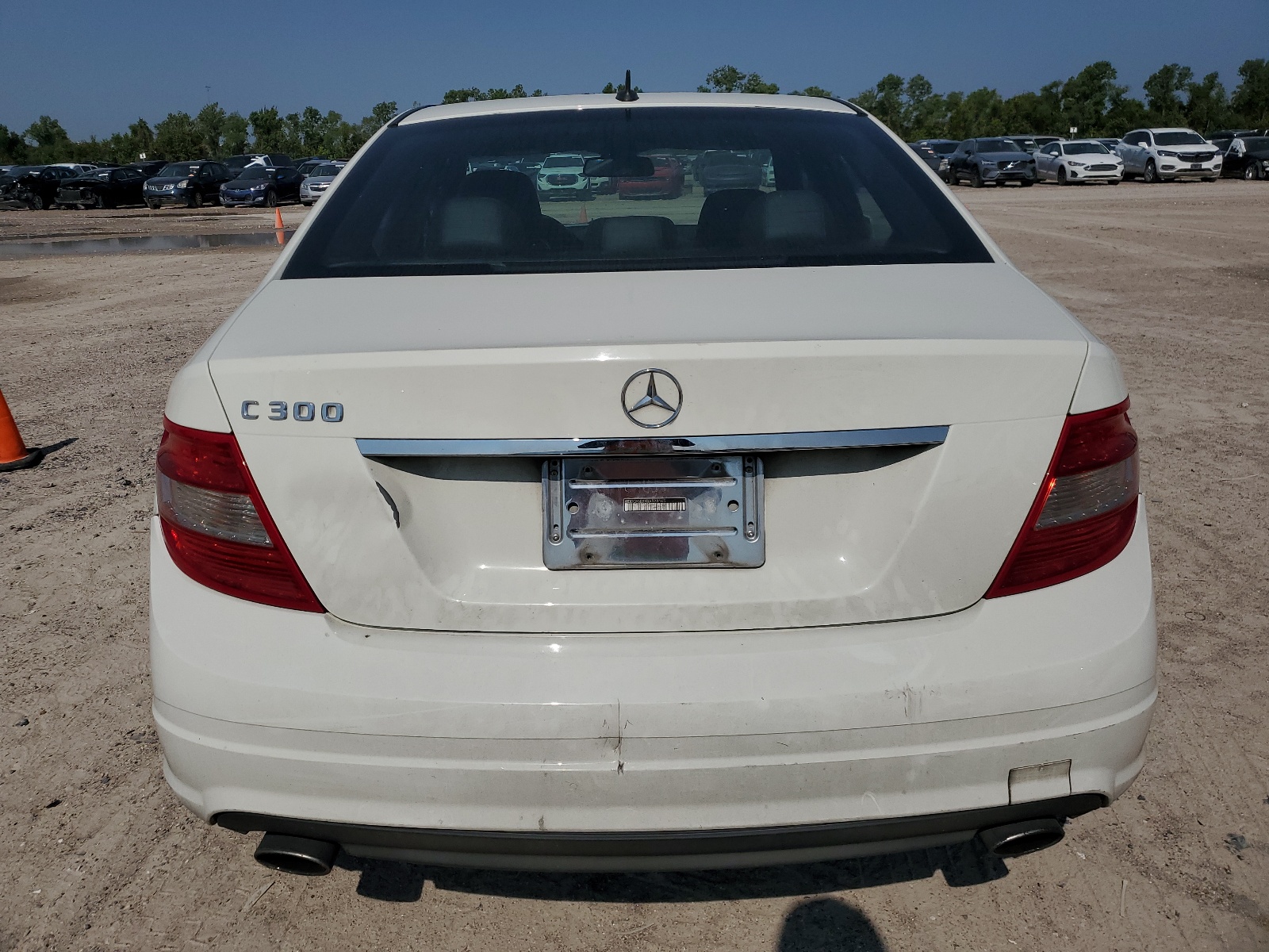 WDDGF5EBXBA523145 2011 Mercedes-Benz C 300